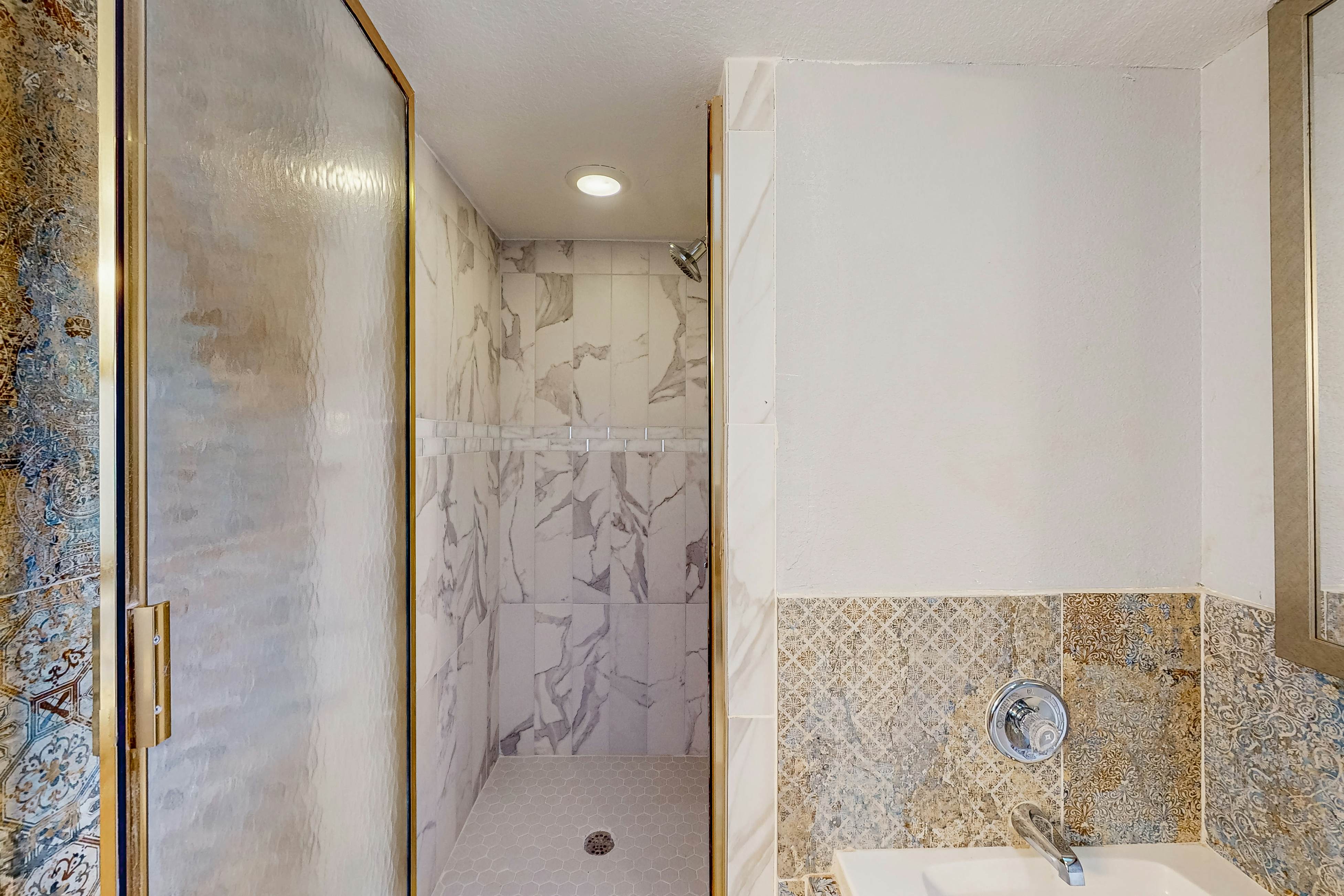 ICW101-619-3 - Caribbean Dreams