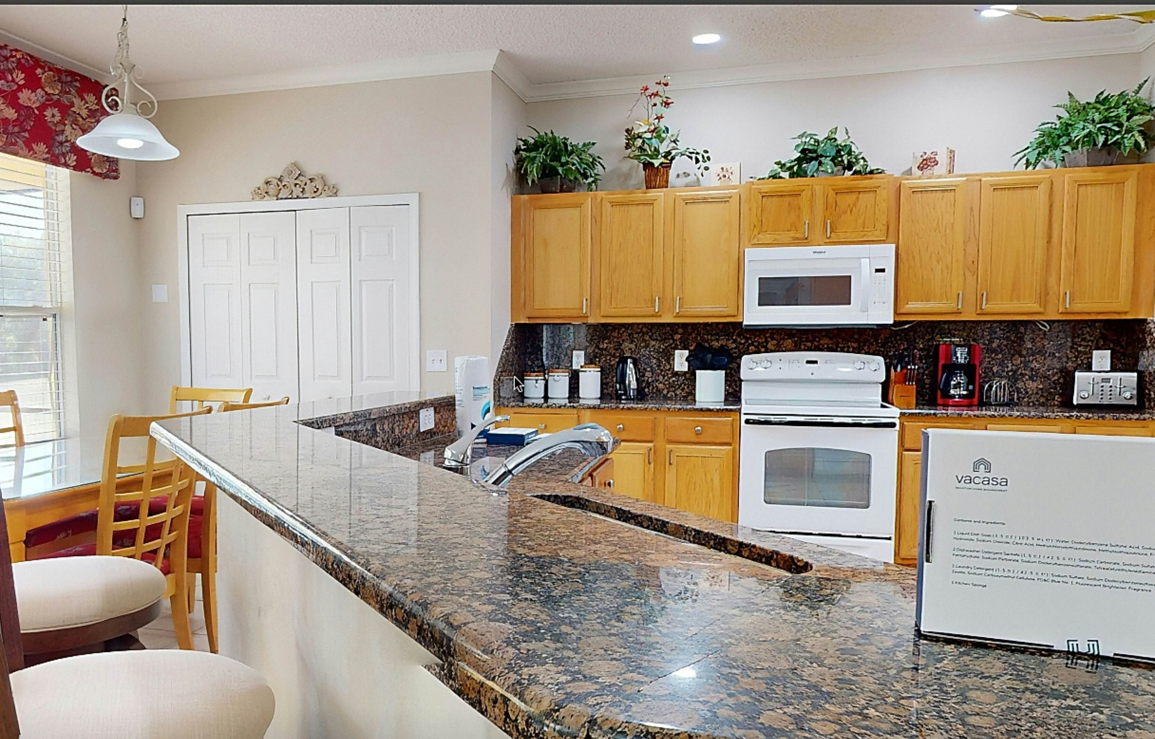 EMI107-8545-7-P-Summer Breeze - Emerald Island Resort