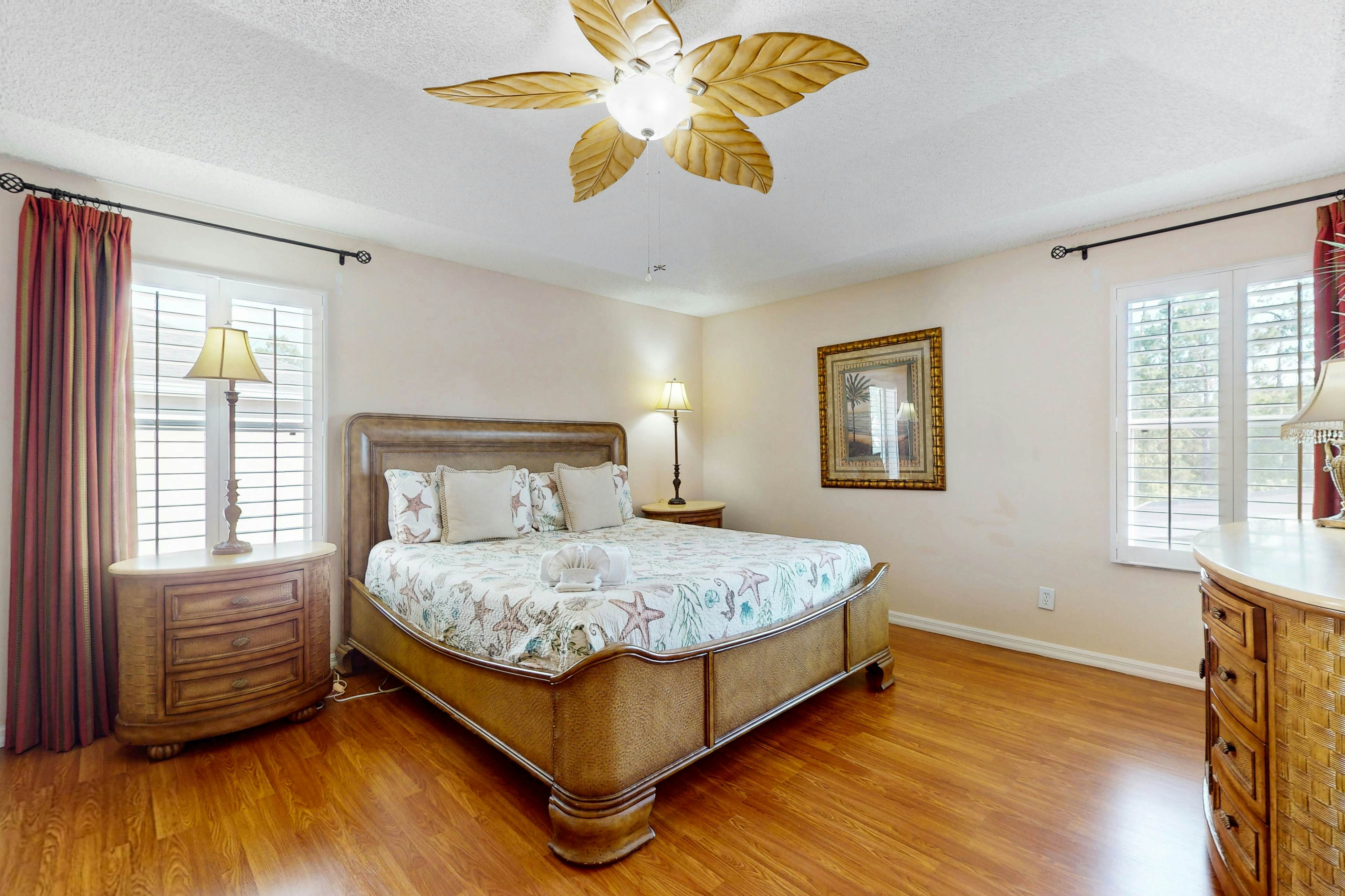 EMI107-8545-7-P-Summer Breeze - Emerald Island Resort