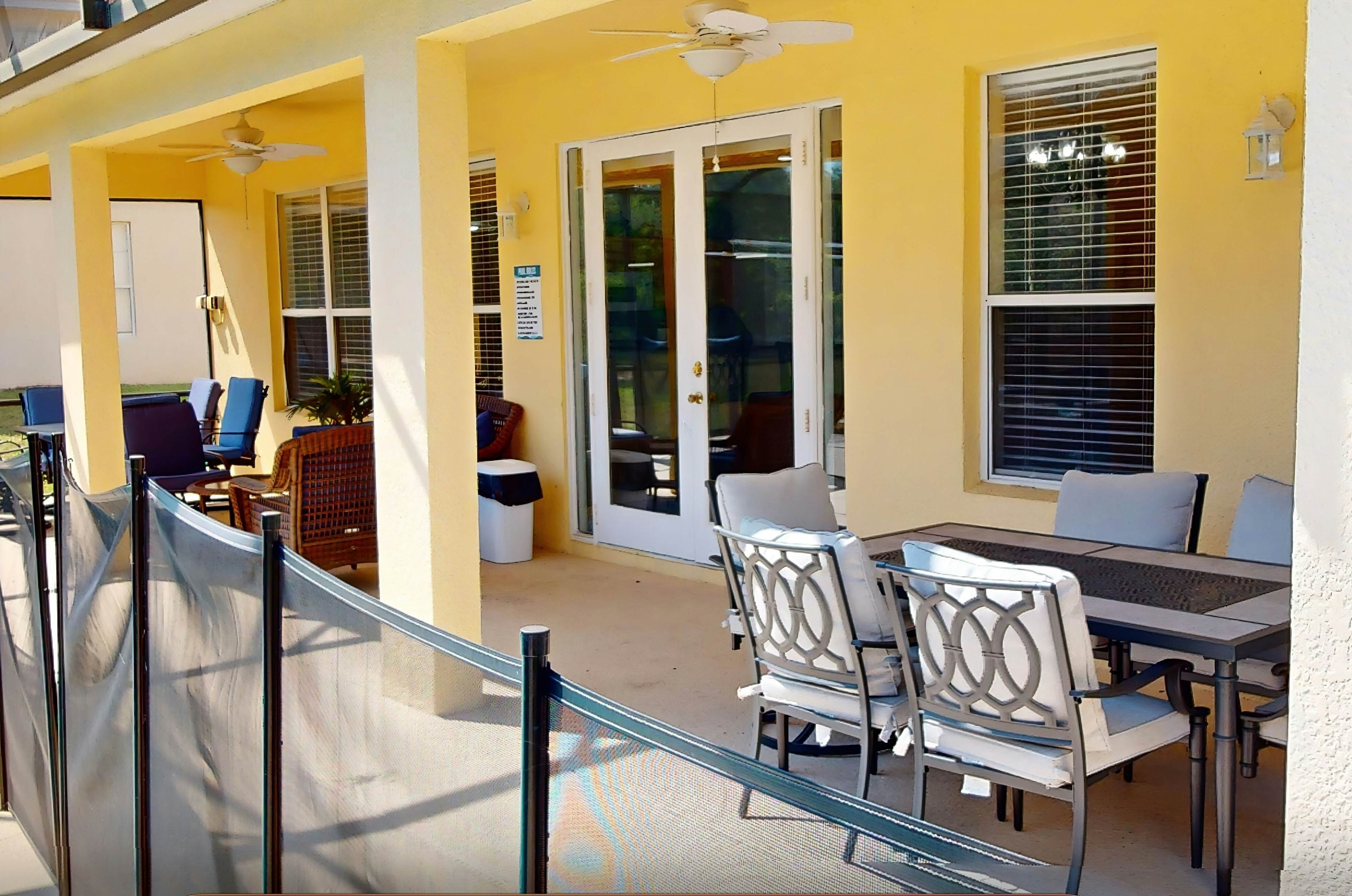 EMI107-8545-7-P-Summer Breeze - Emerald Island Resort