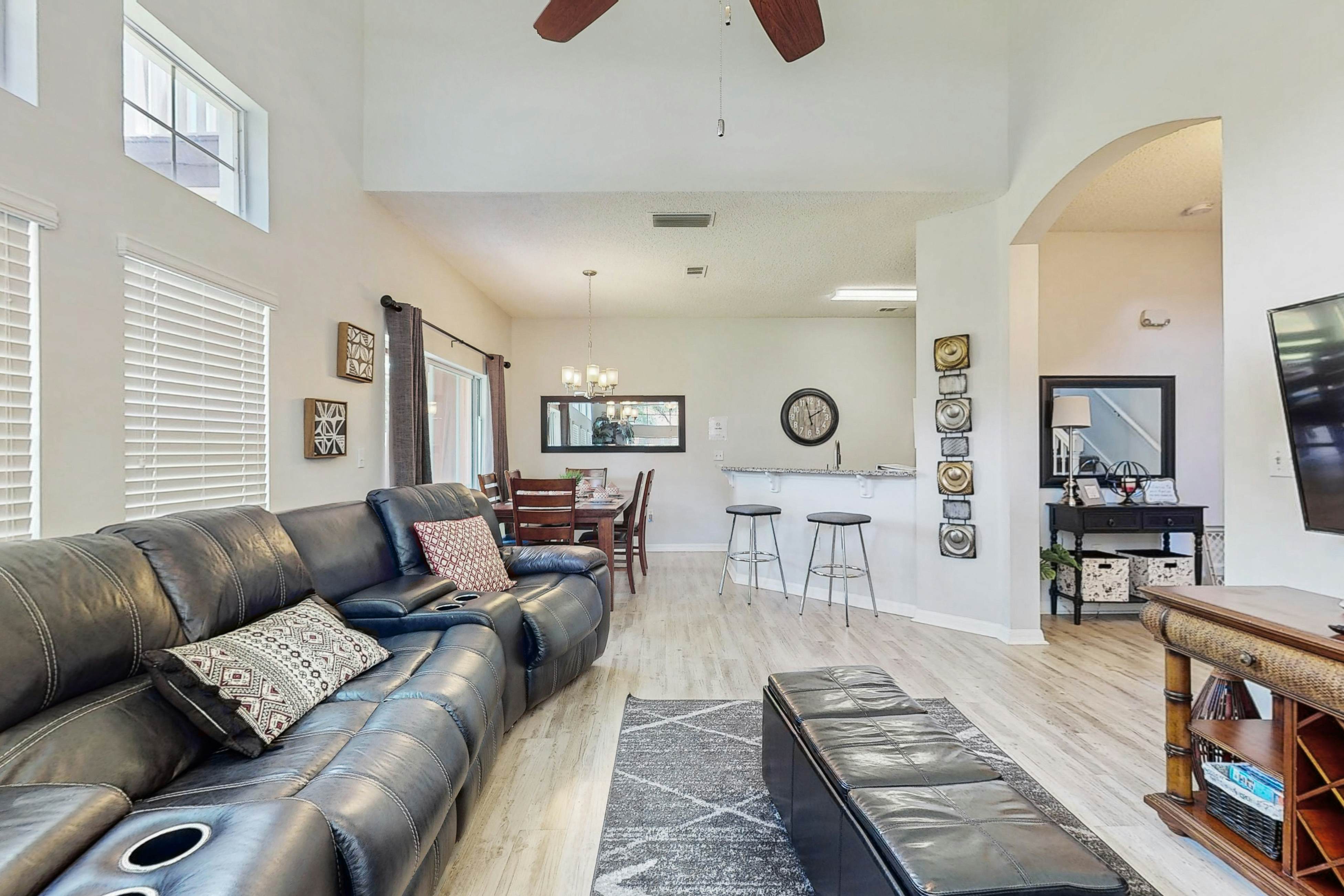 EMI103-8571-3-Emerald Island Gem - Emerald Island Resort