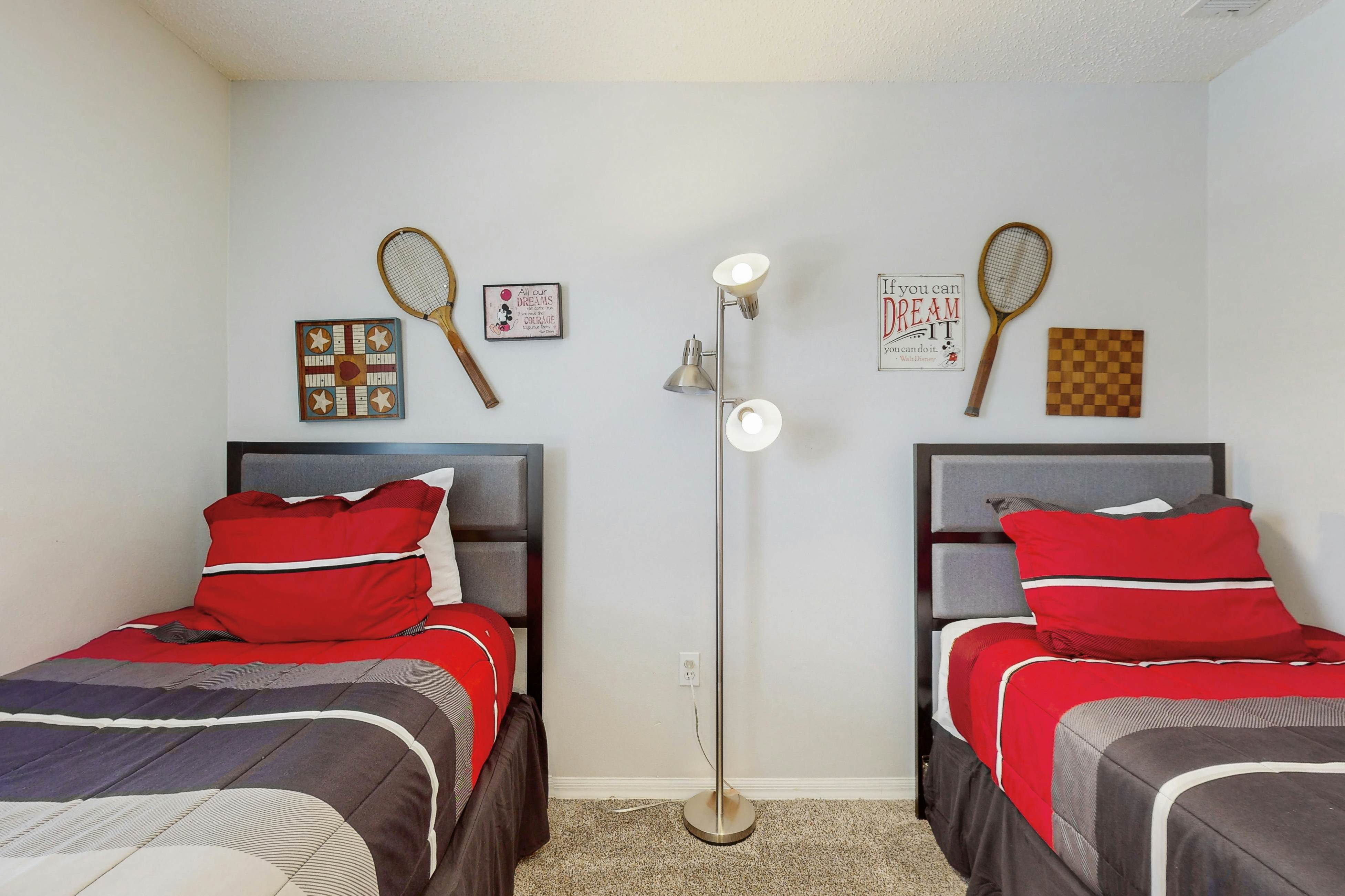 EMI103-8571-3-Emerald Island Gem - Emerald Island Resort