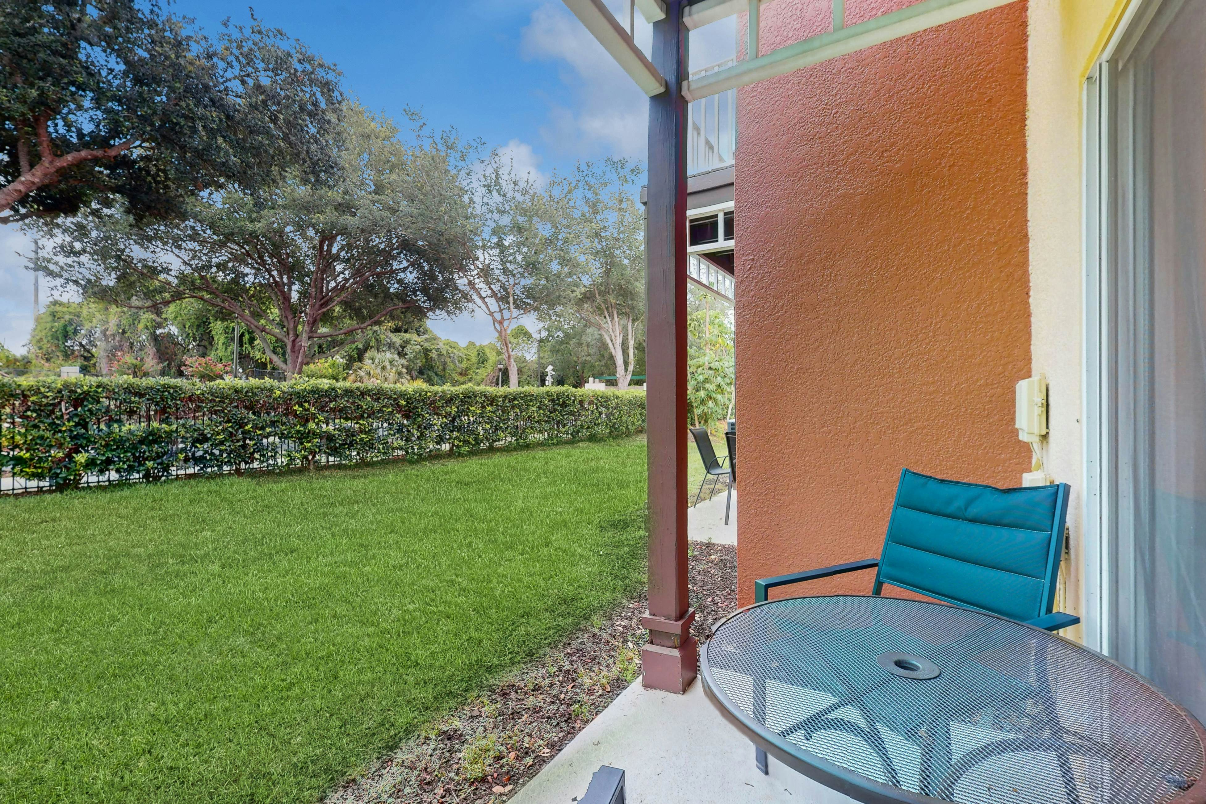 EMI103-8571-3-Emerald Island Gem - Emerald Island Resort