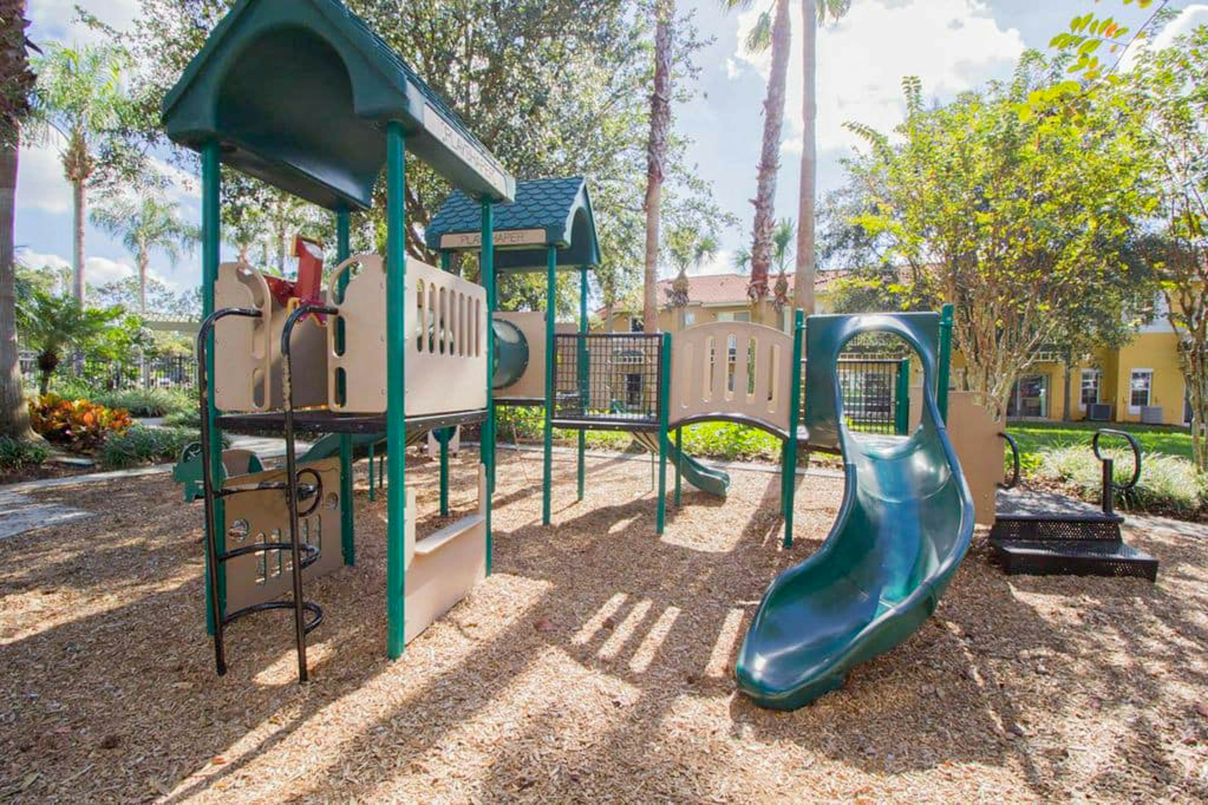 EMI103-8571-3-Emerald Island Gem - Emerald Island Resort