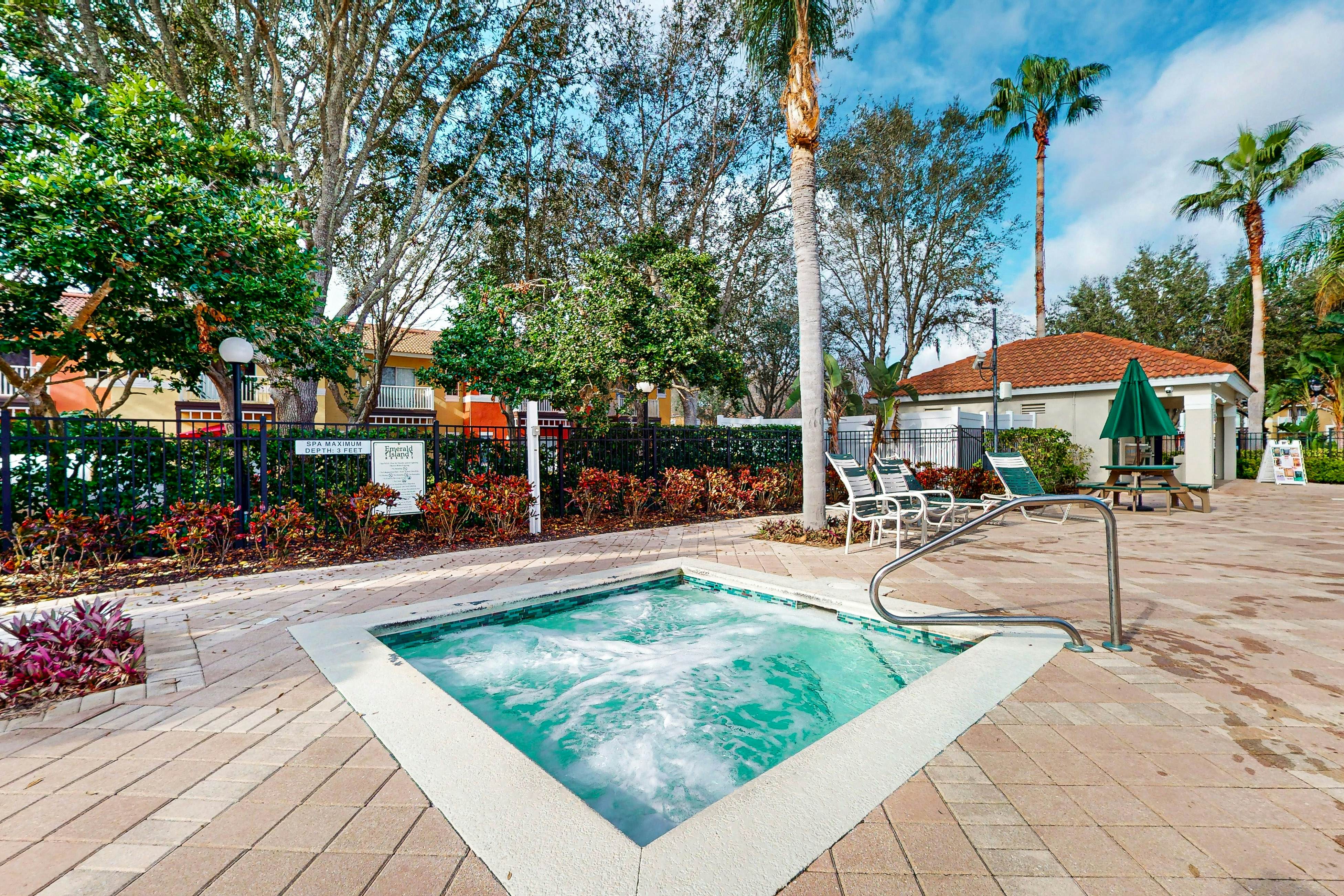 EMI103-8571-3-Emerald Island Gem - Emerald Island Resort