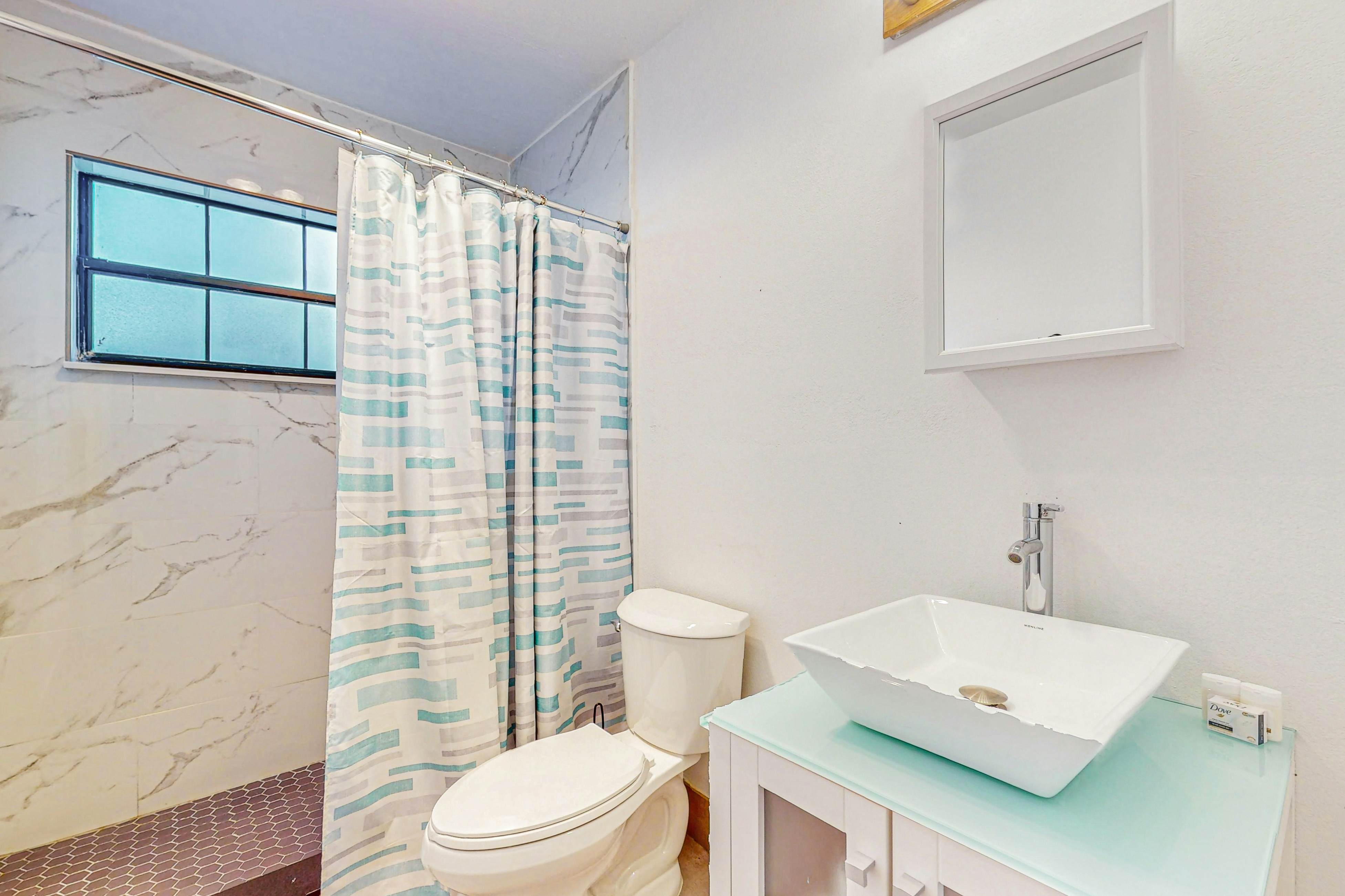 LAK104-110L-3 - Lakefront Living