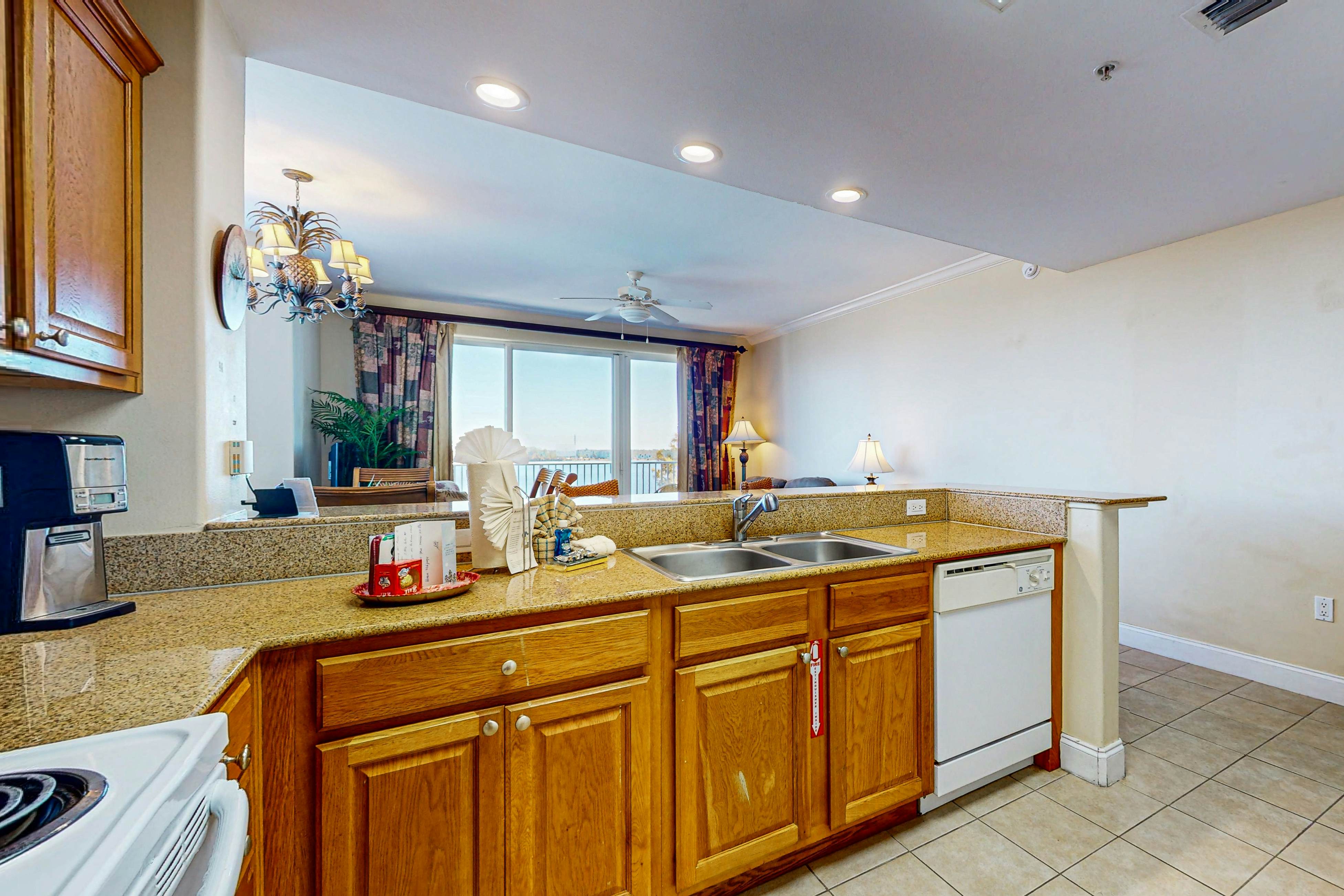 BLU118-13427-2-0301-2 - Blue Heron Beach Resort 2-0301