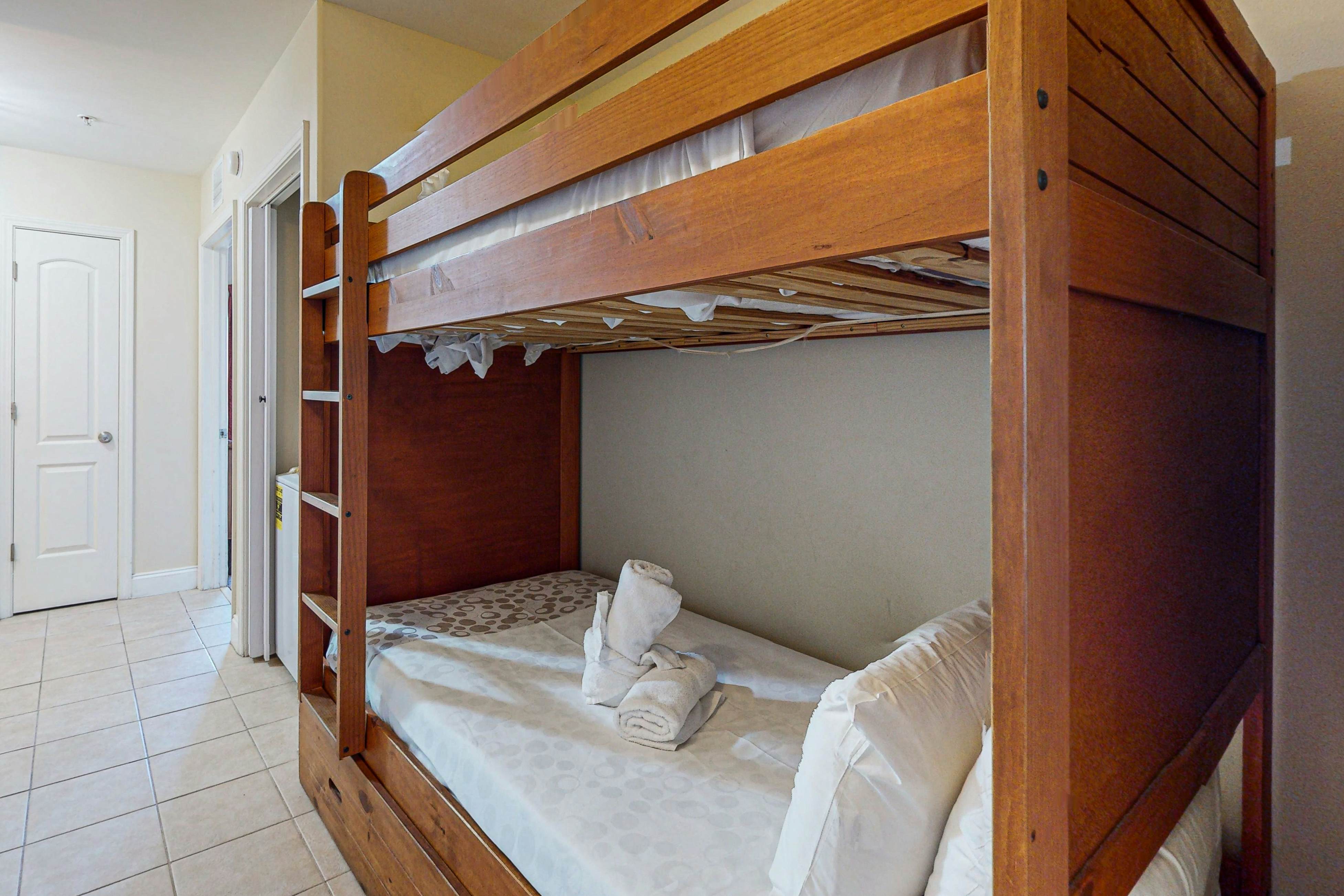 BLU118-13427-2-0301-2 - Blue Heron Beach Resort 2-0301