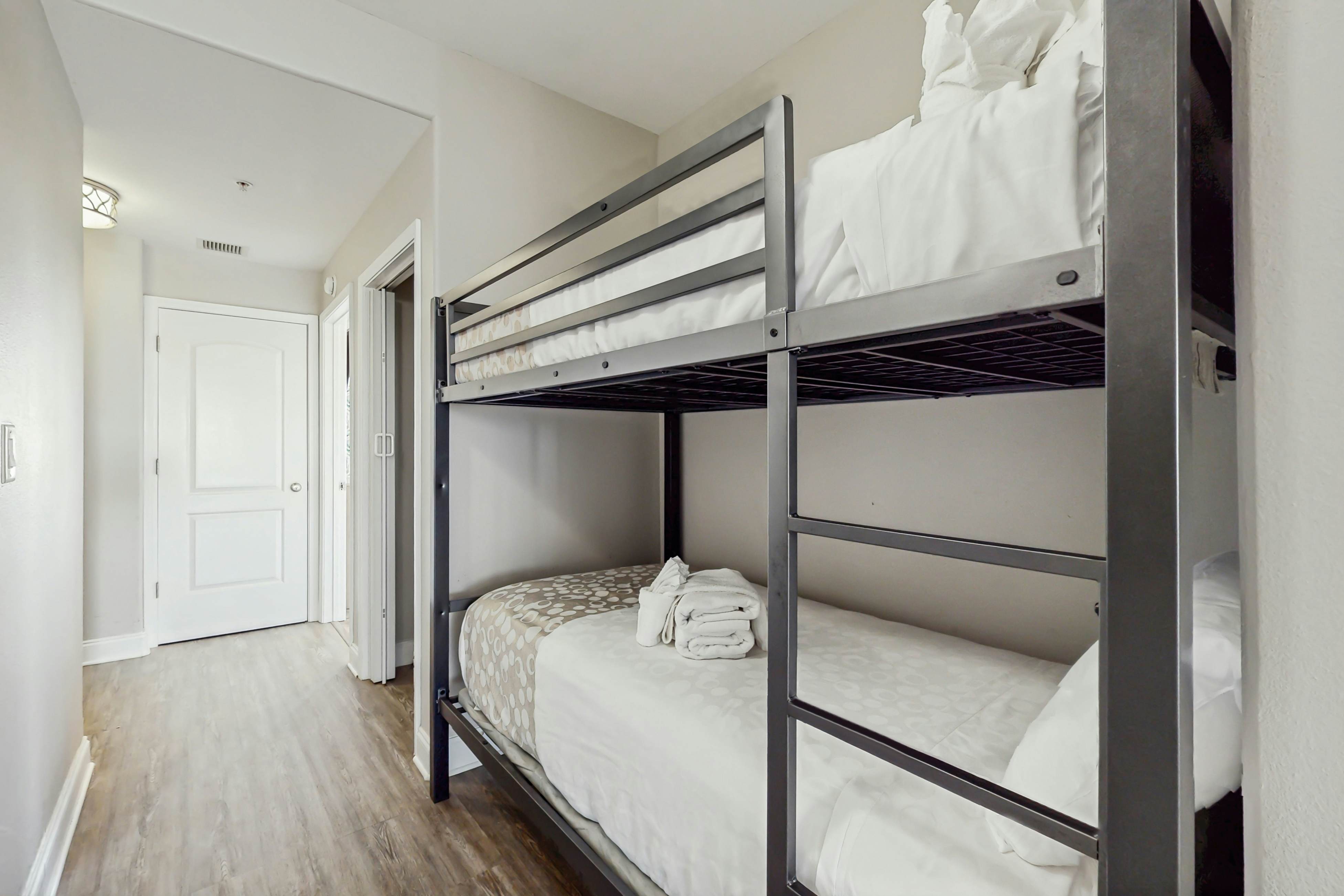 BLU110-13415-1-0801-2 - Blue Heron Beach Resort 1-0801