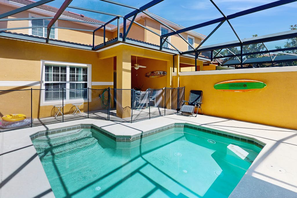 Spacious townhouse with private pool,resort amenities, and tennis courts