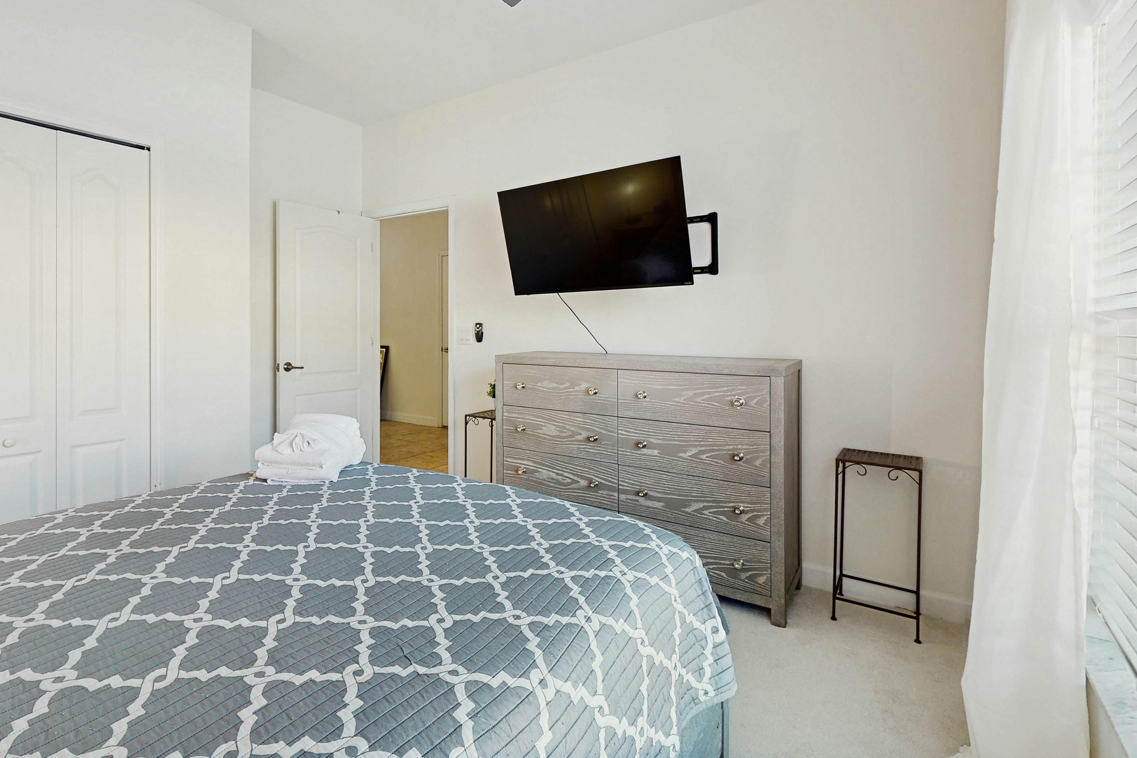 PP102-8954-3-P - Palm Paradise