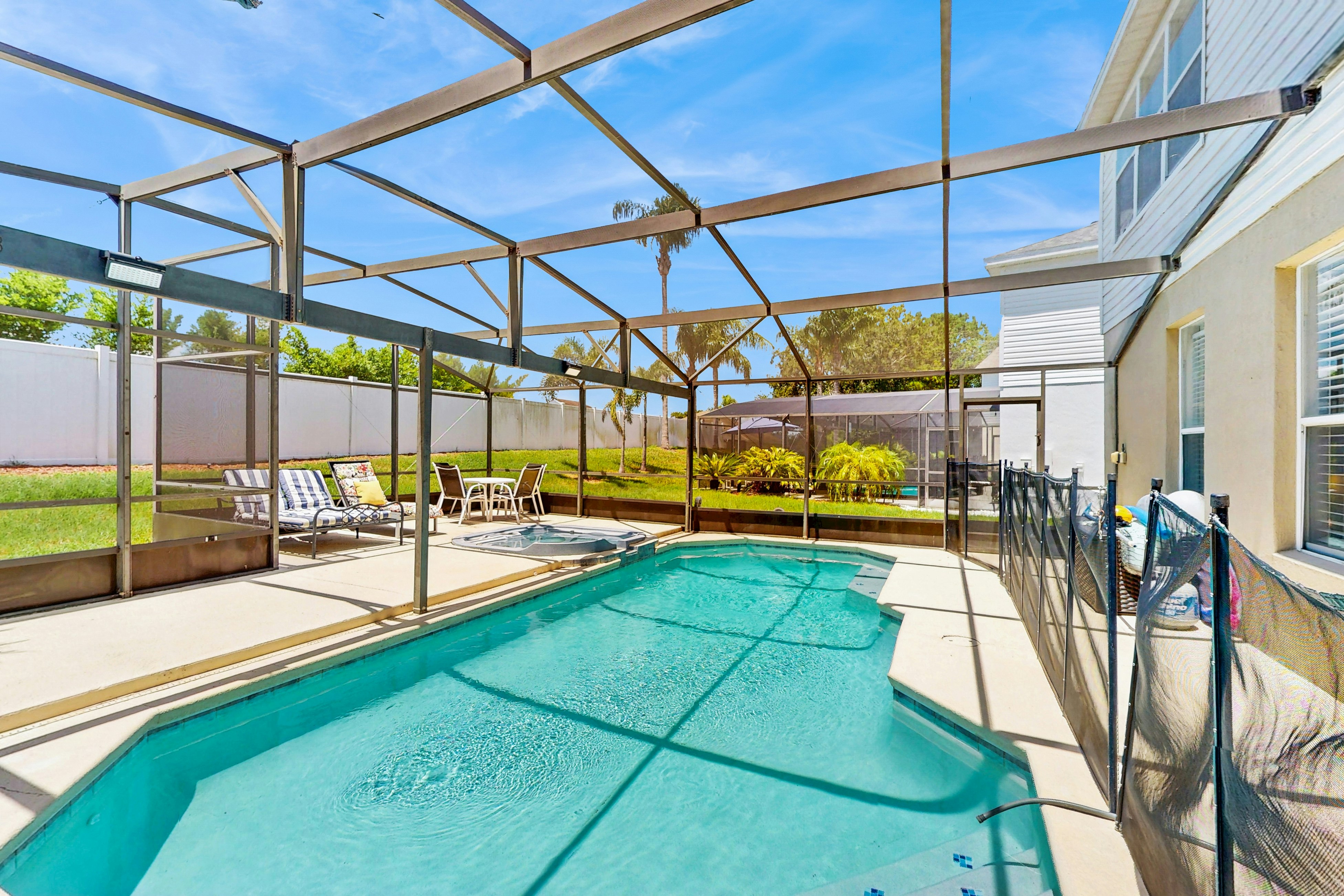 WP104-8006-6-P-Resort Escape - Windsor Palms