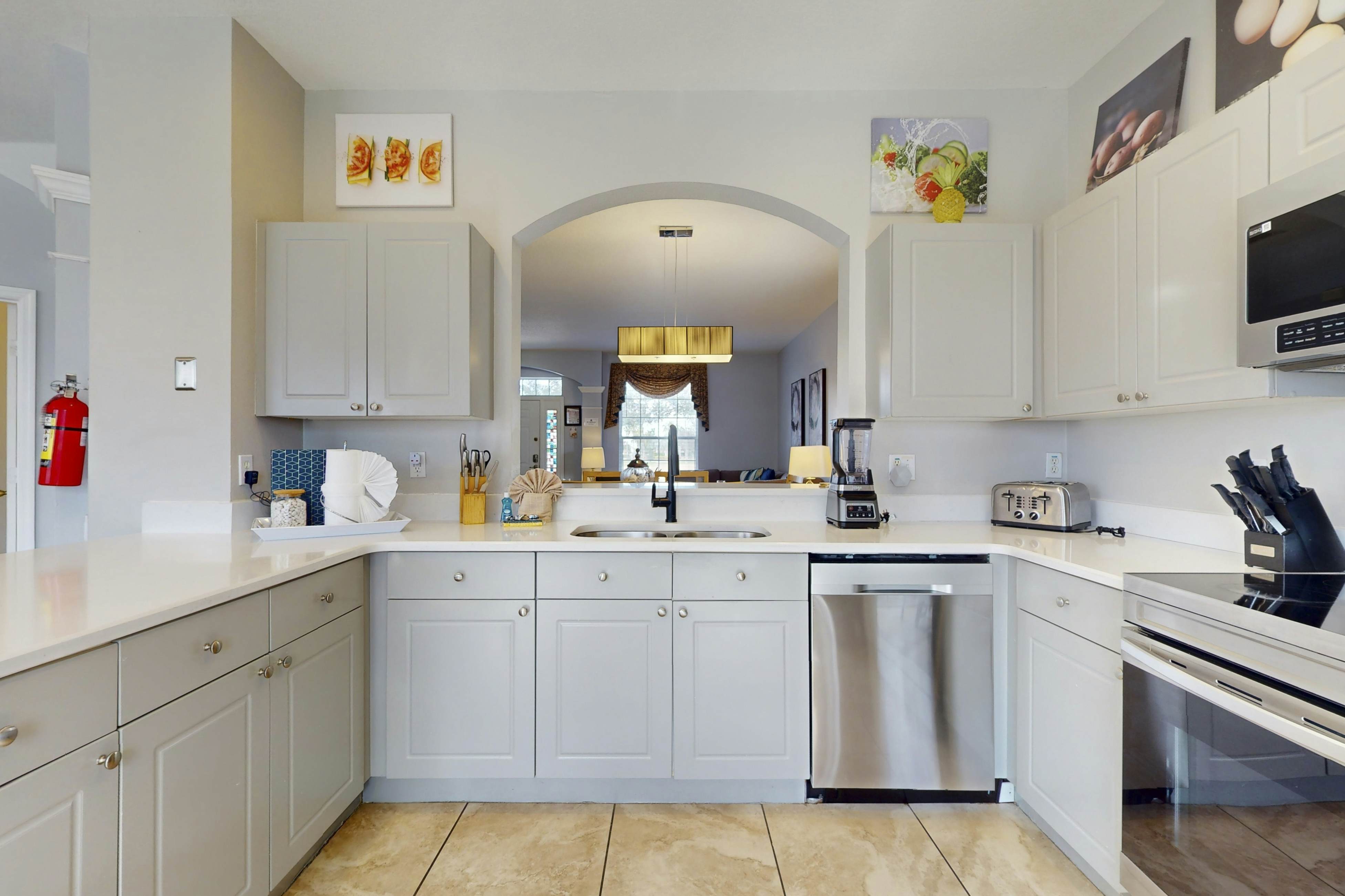 WP104-8006-6-P-Resort Escape - Windsor Palms