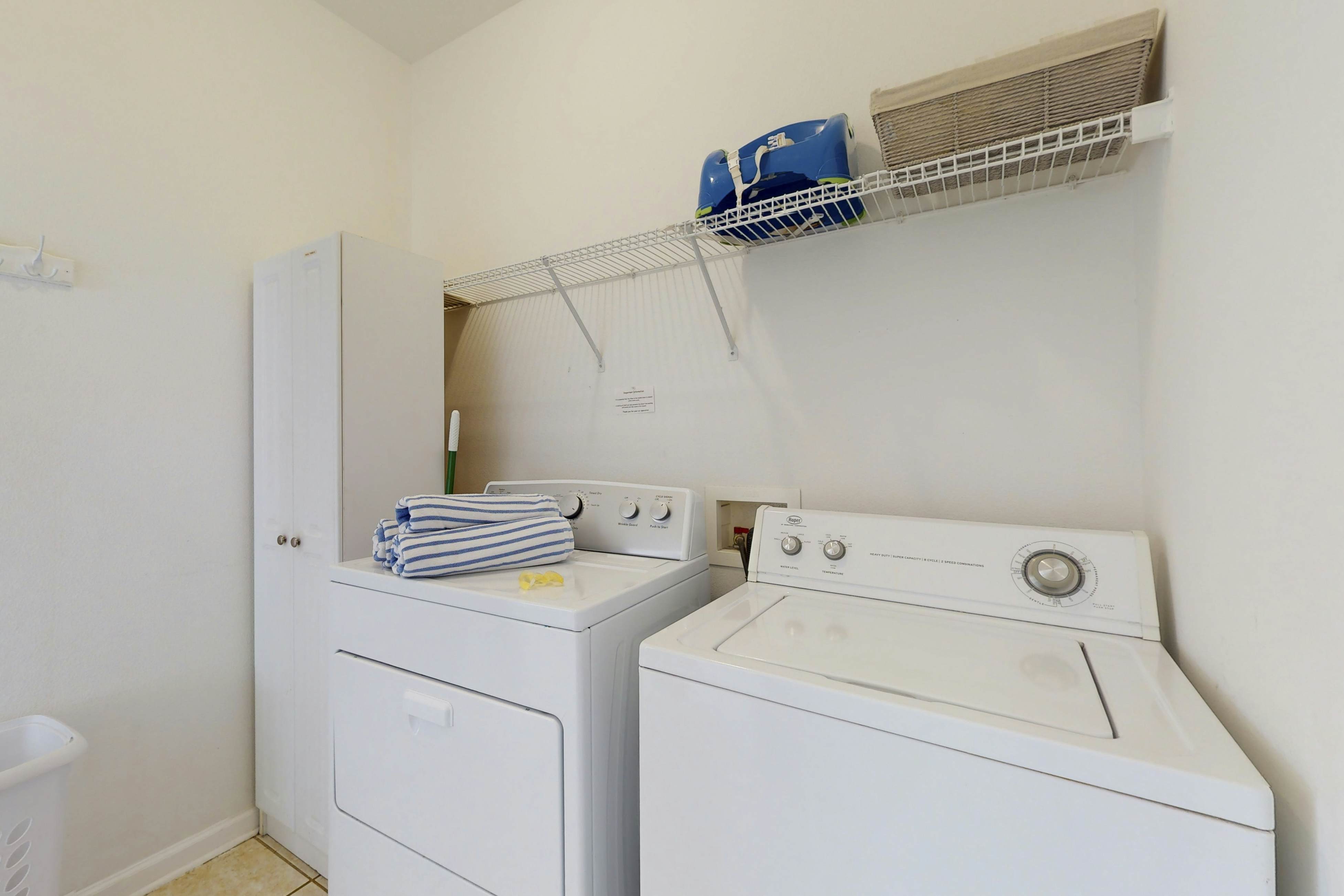 WP104-8006-6-P-Resort Escape - Windsor Palms