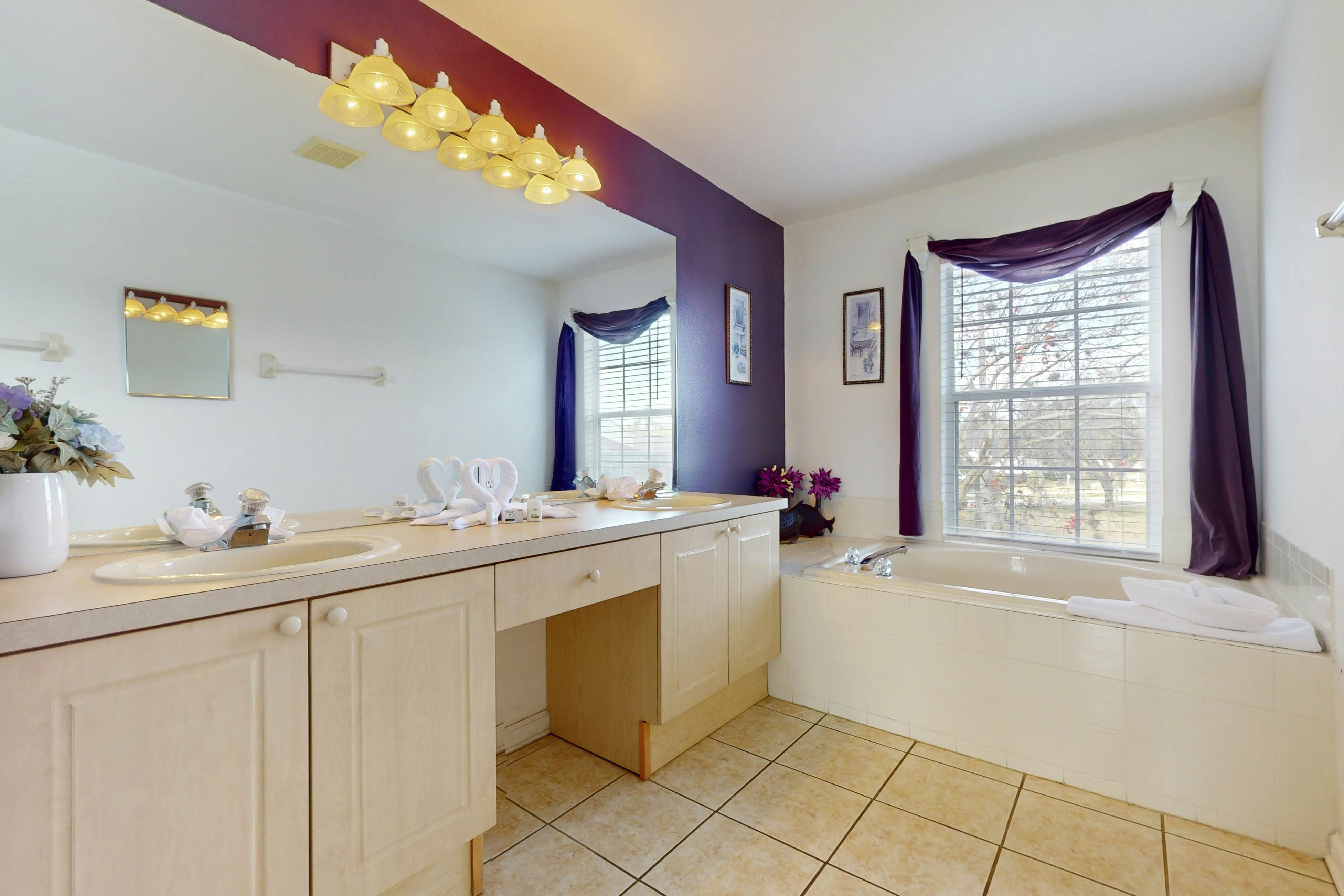 WP104-8006-6-P-Resort Escape - Windsor Palms