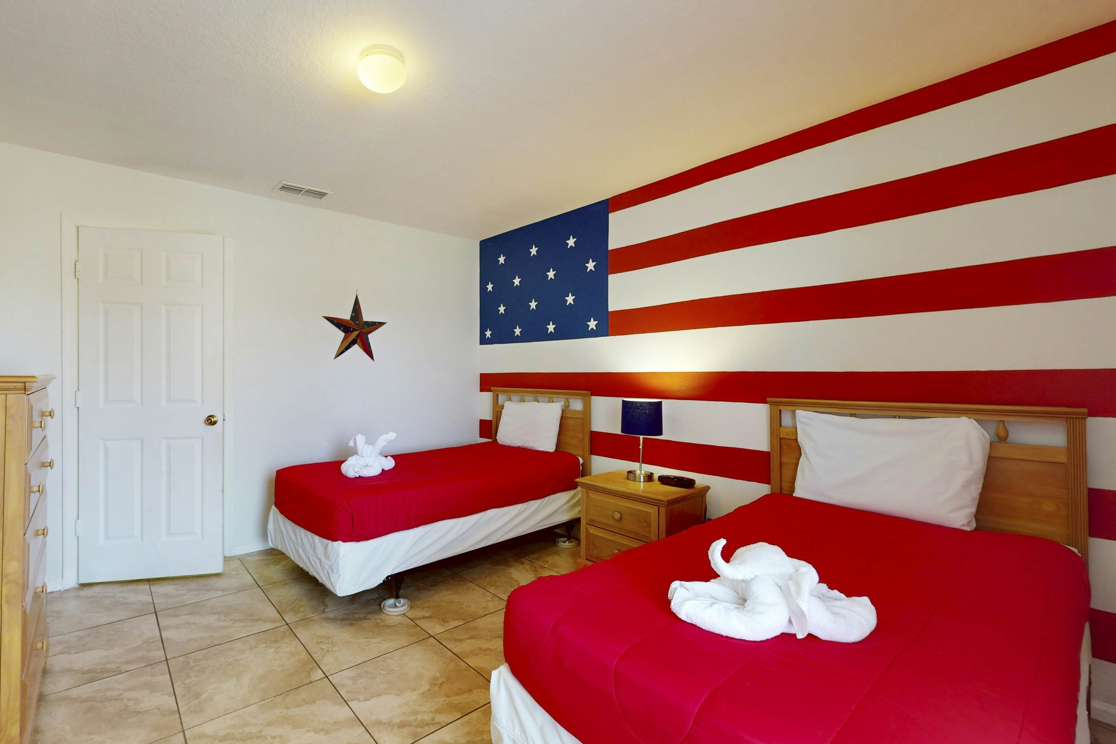 WP104-8006-6-P-Resort Escape - Windsor Palms