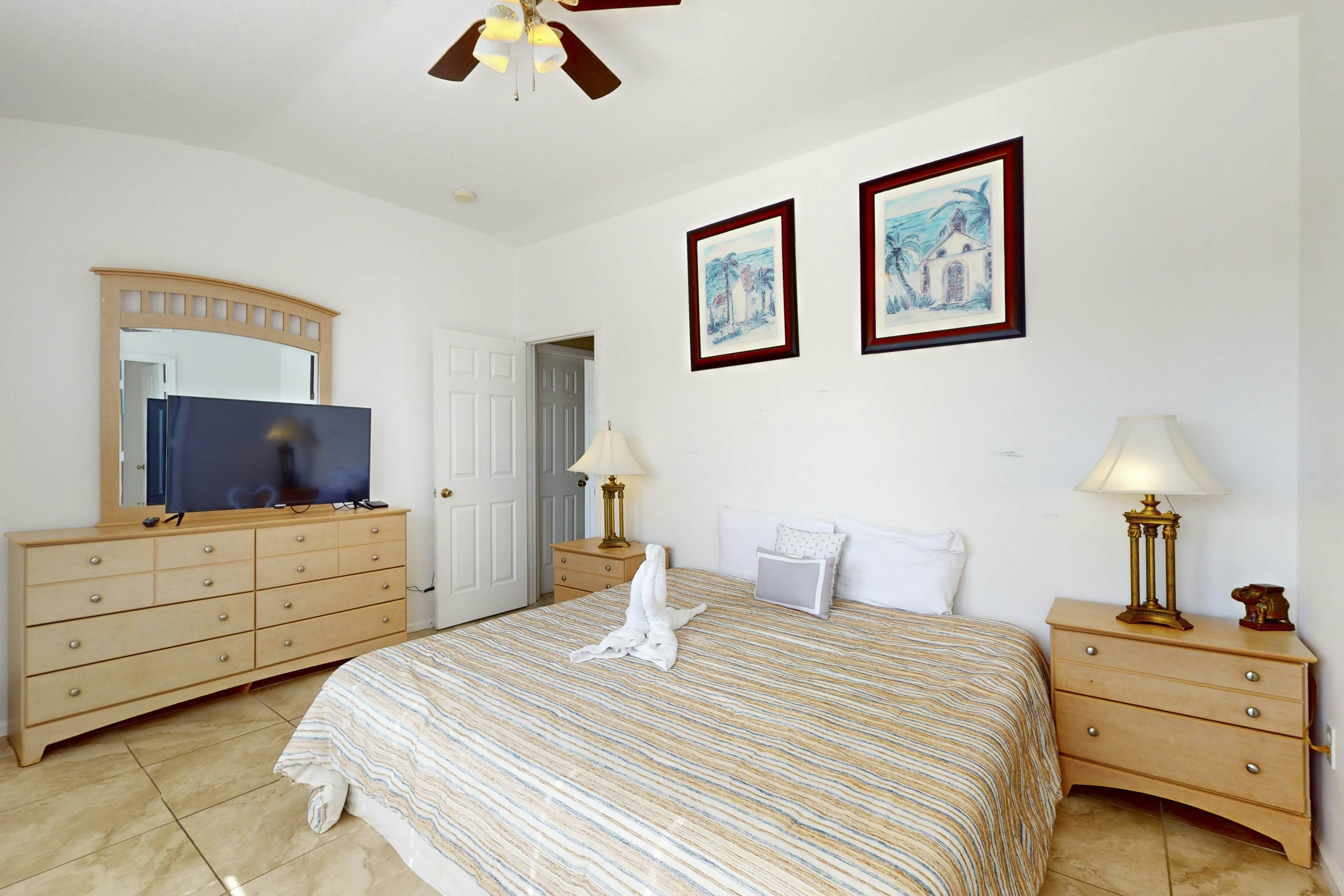 WP104-8006-6-P-Resort Escape - Windsor Palms