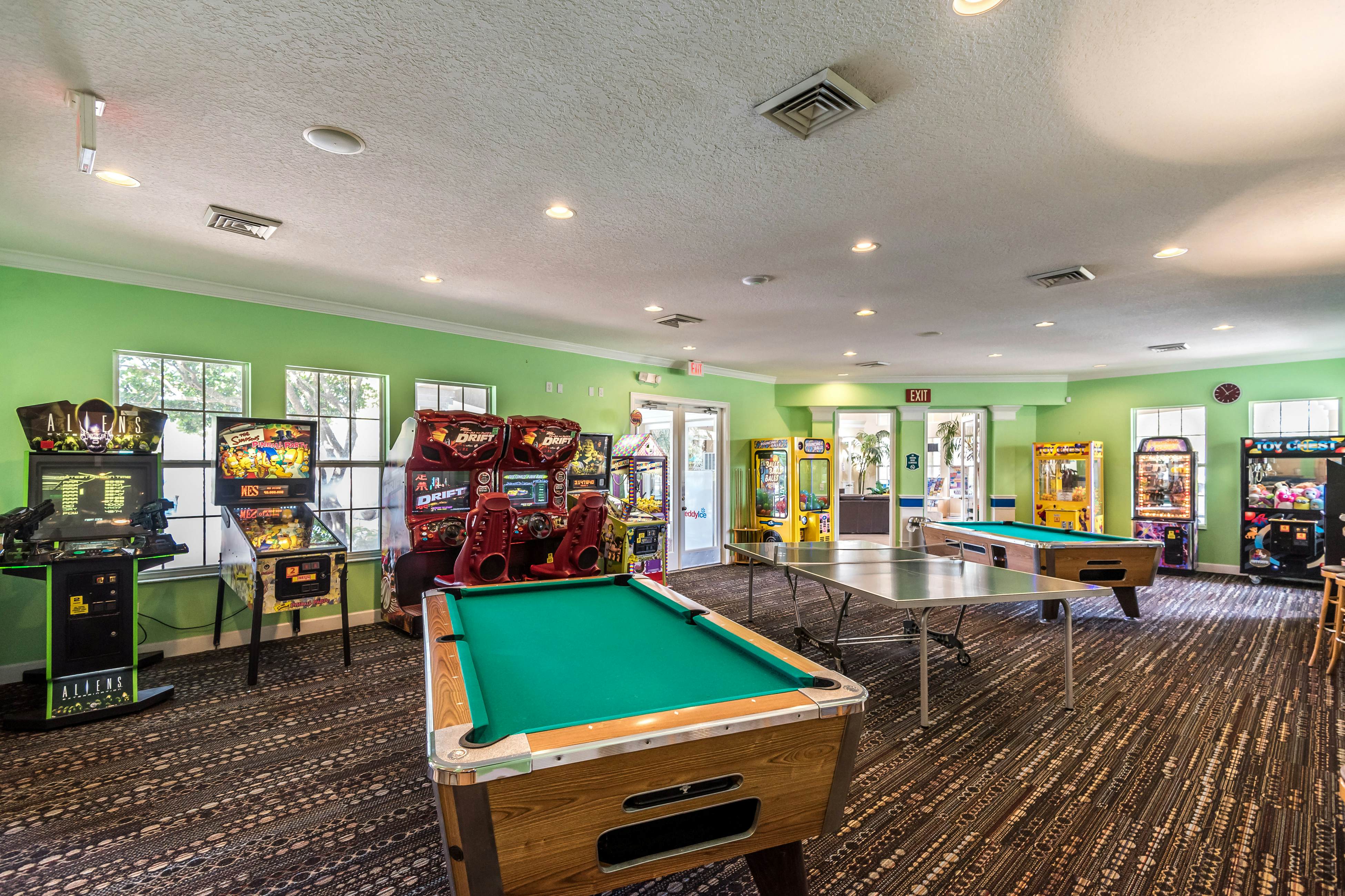 WP104-8006-6-P-Resort Escape - Windsor Palms