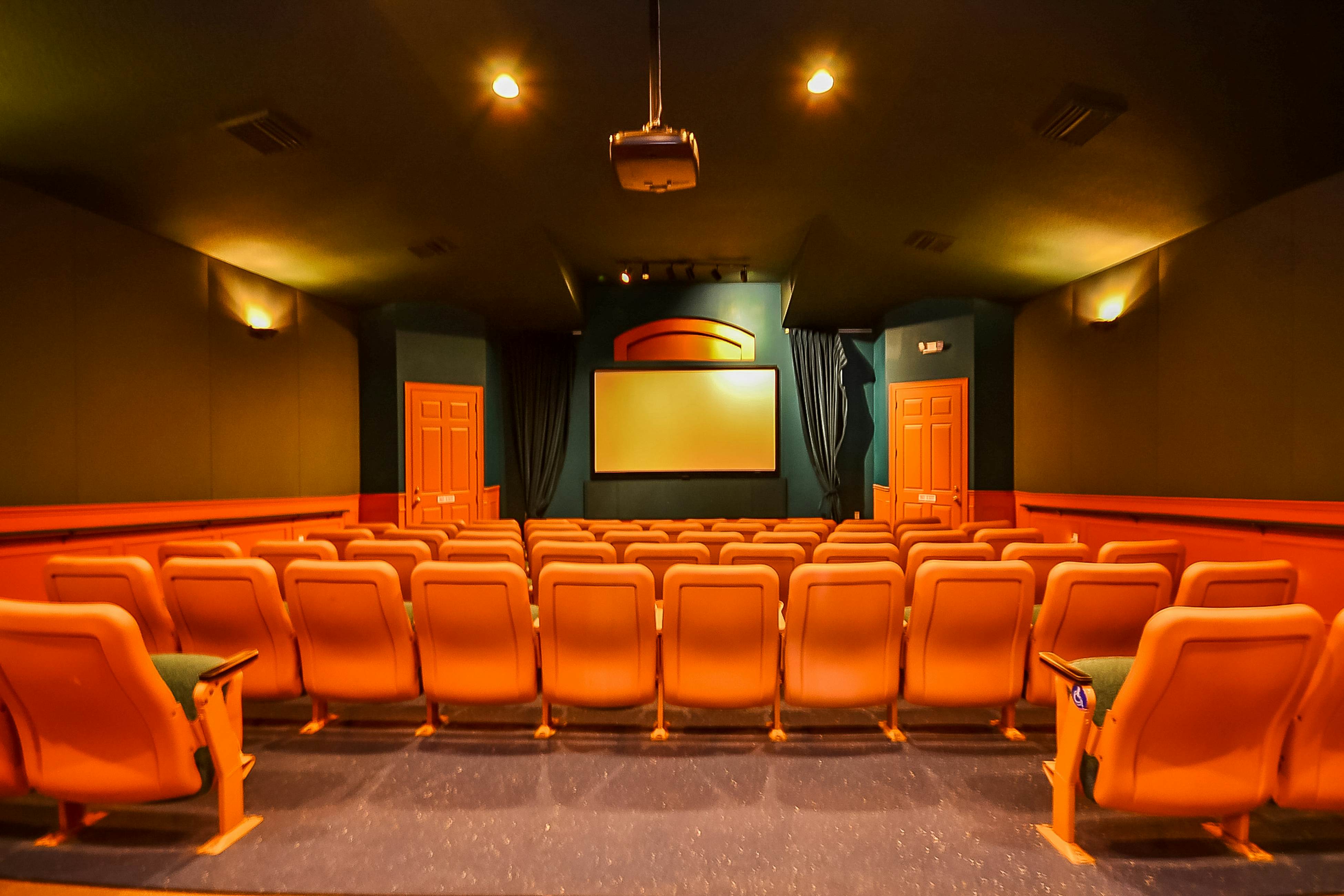 WP104-8006-6-P-Resort Escape - Windsor Palms