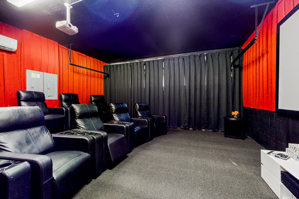 Spacious home w/ private pool, WiFi, central AC, private washer/dryer