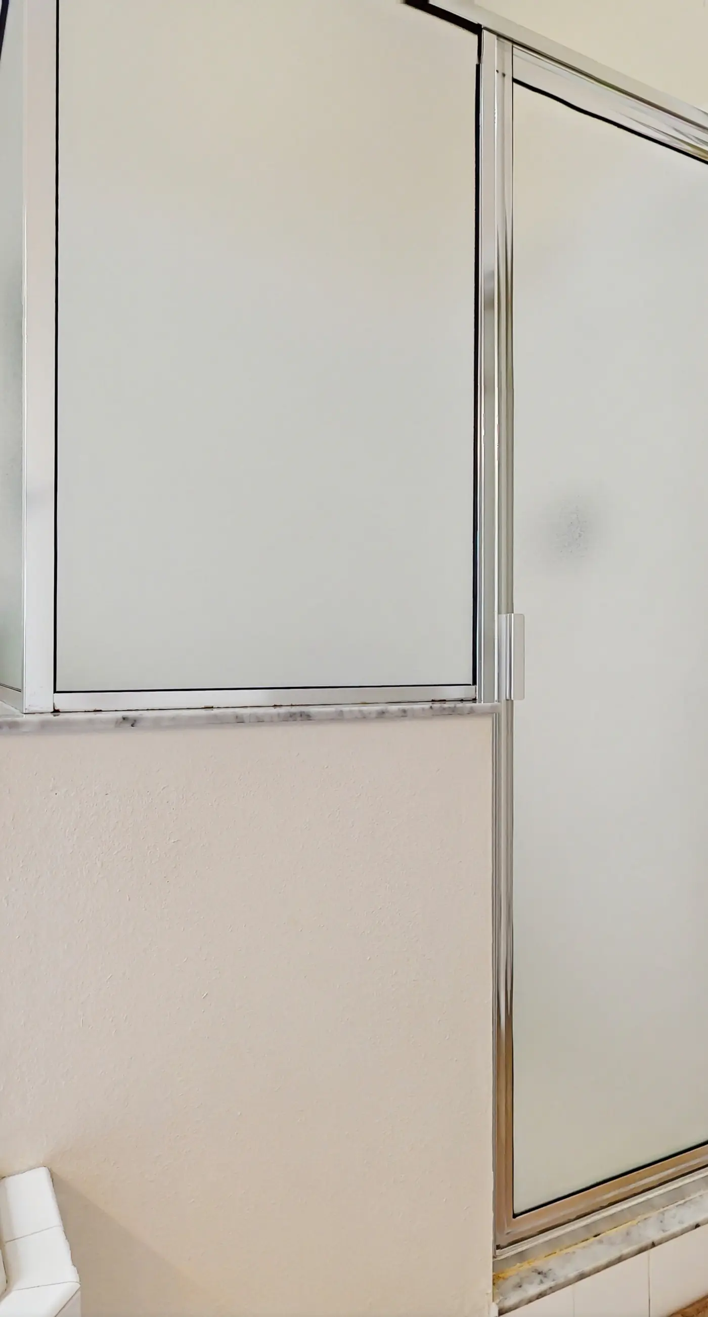 EMI108-8673-6-P - La Isla Paradise