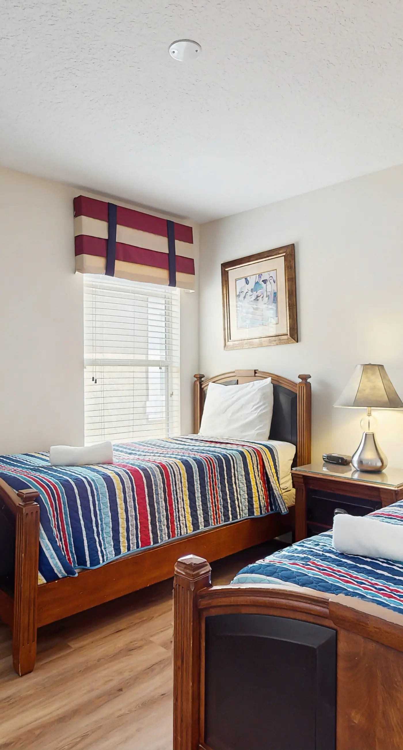 EMI108-8673-6-P - La Isla Paradise