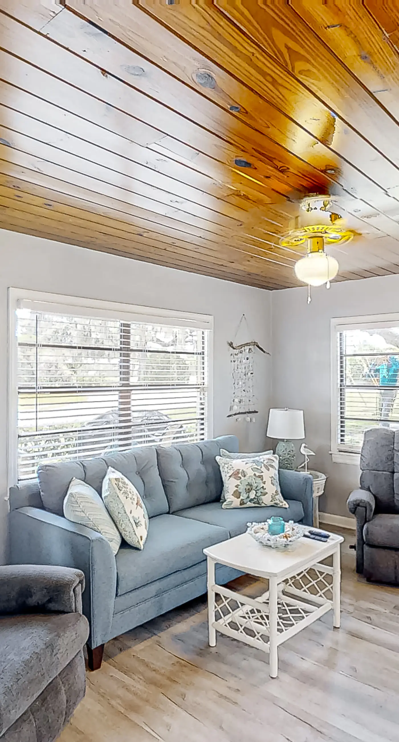 LAK106-300-9-1-G - Lake June Resort #9