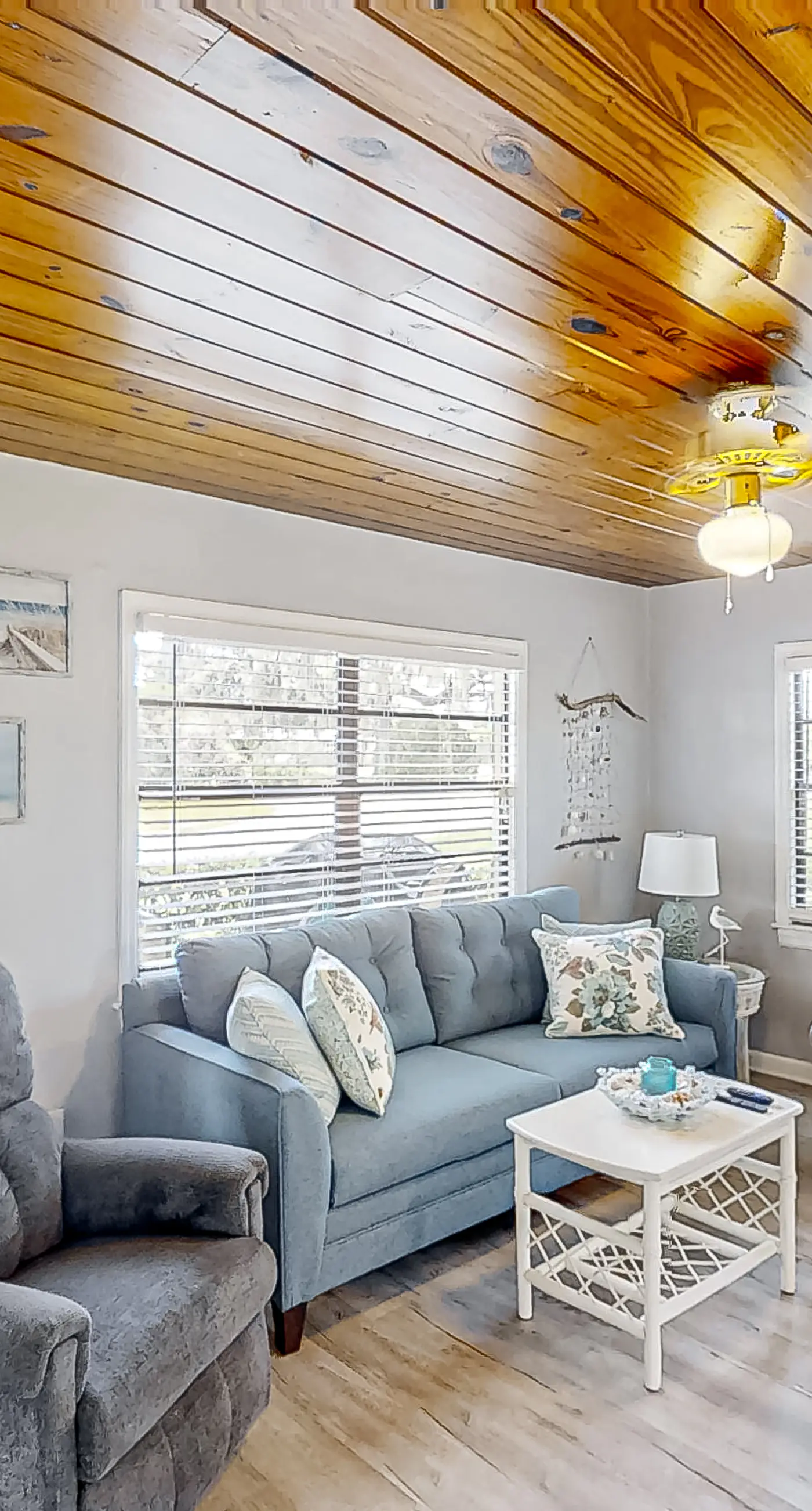 LAK106-300-9-1-G - Lake June Resort #9