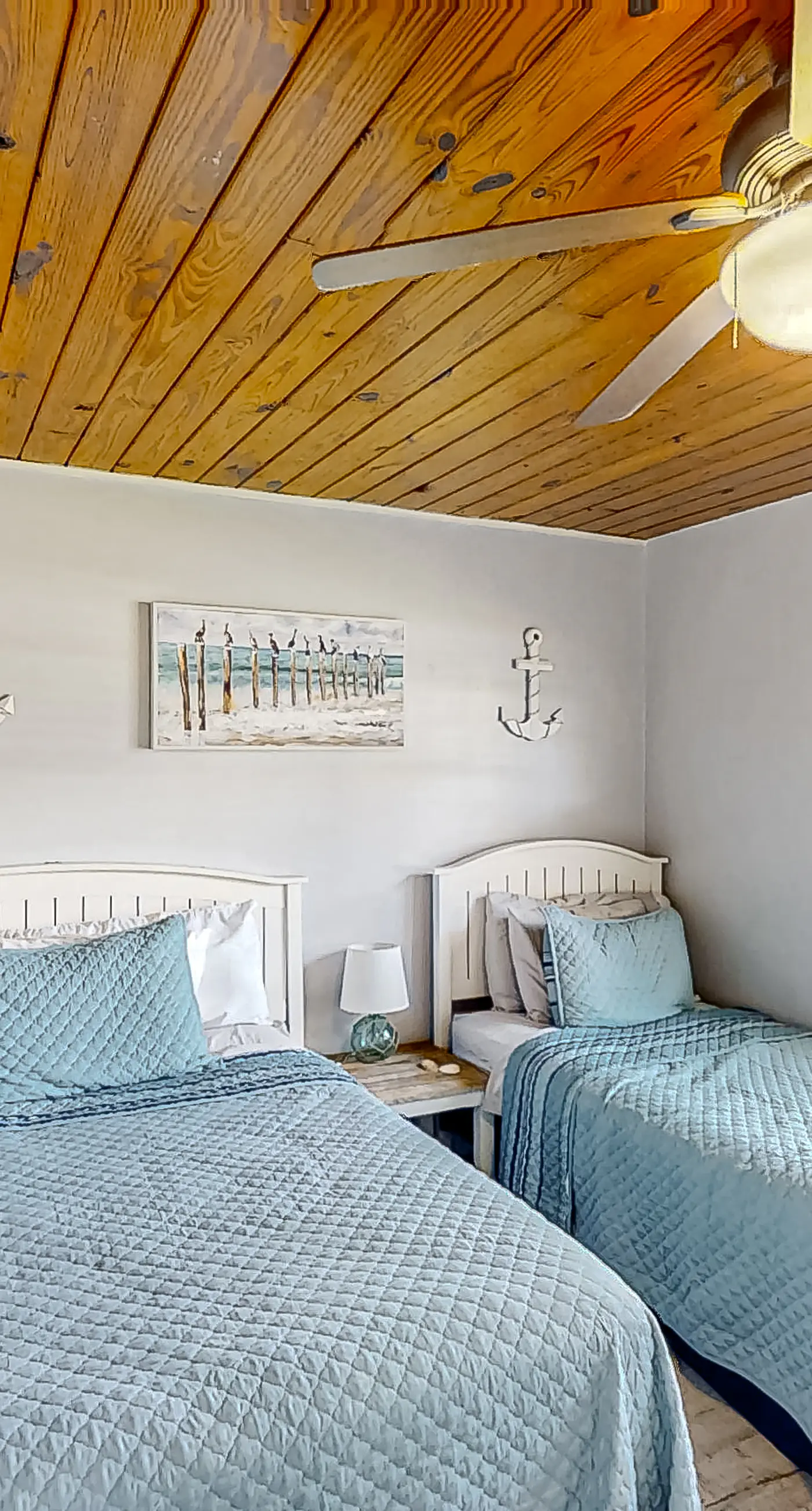 LAK106-300-9-1-G - Lake June Resort #9