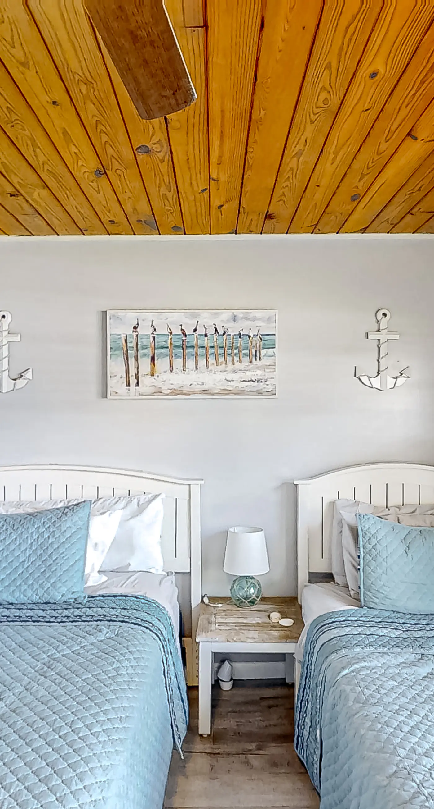 LAK106-300-9-1-G - Lake June Resort #9