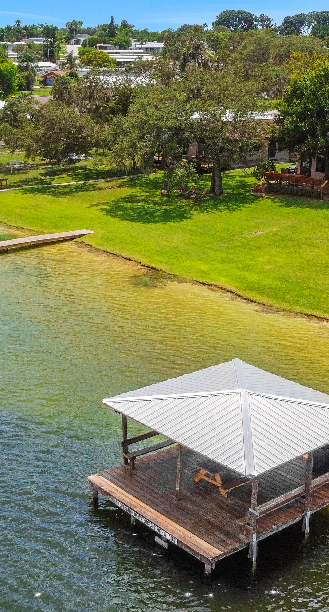 LAK106-300-9-1-G - Lake June Resort #9