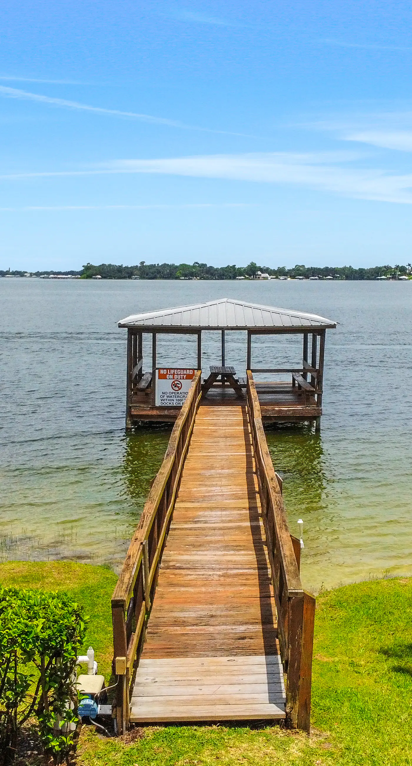 LAK106-300-9-1-G - Lake June Resort #9