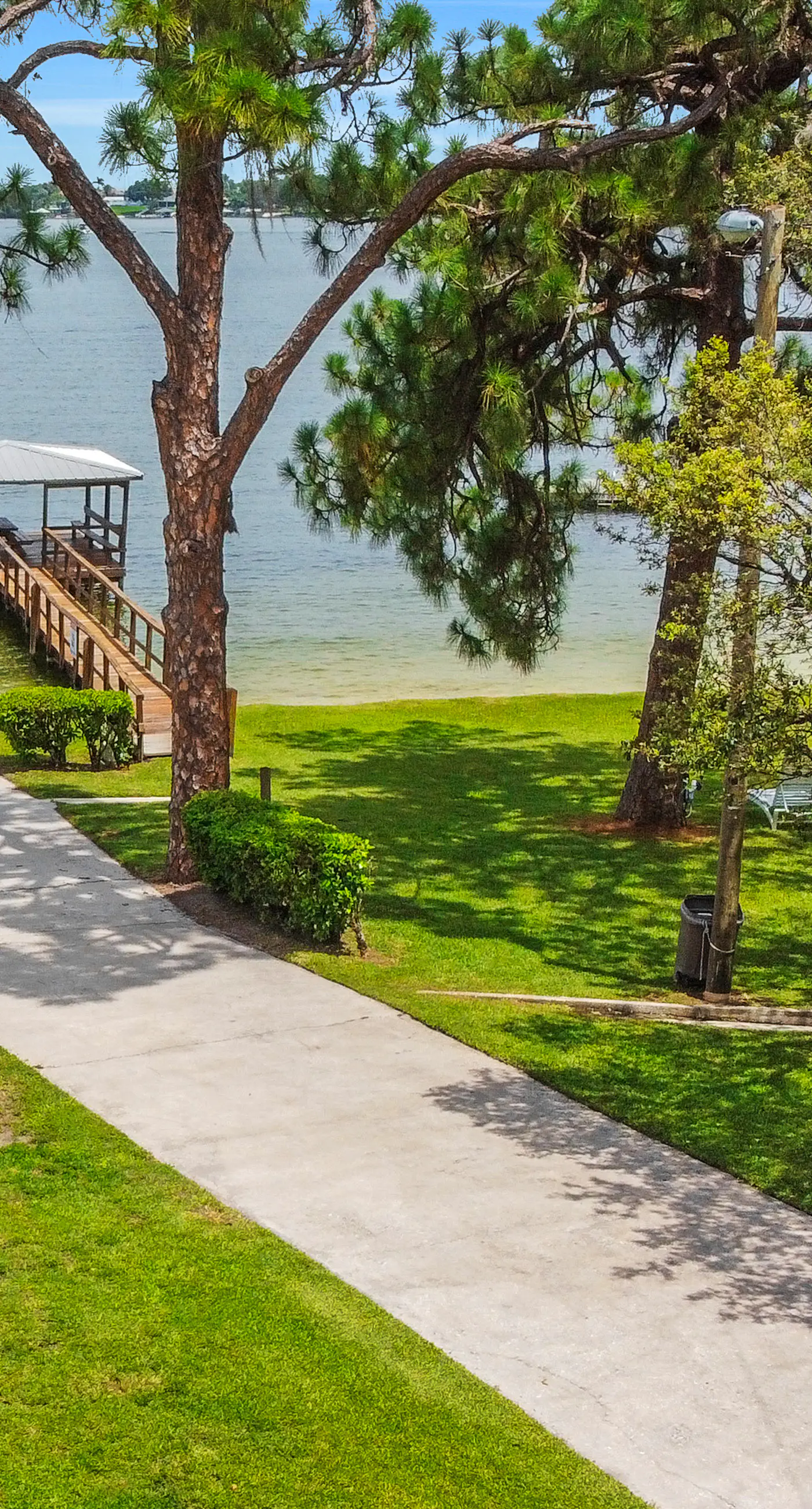 LAK106-300-9-1-G - Lake June Resort #9