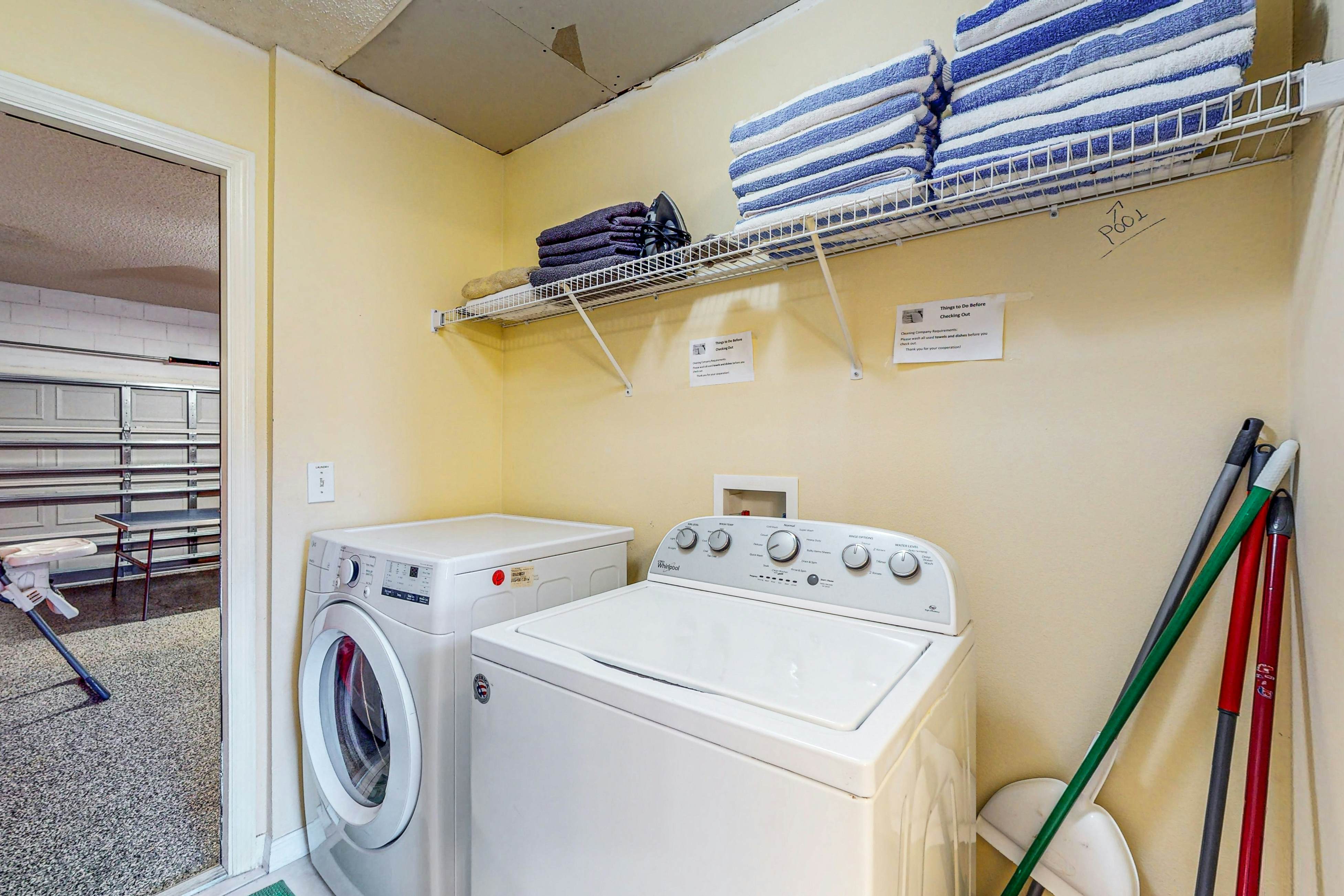 EMI102-2701-7-P-Emerald Island Retreat for remote work in Emeral