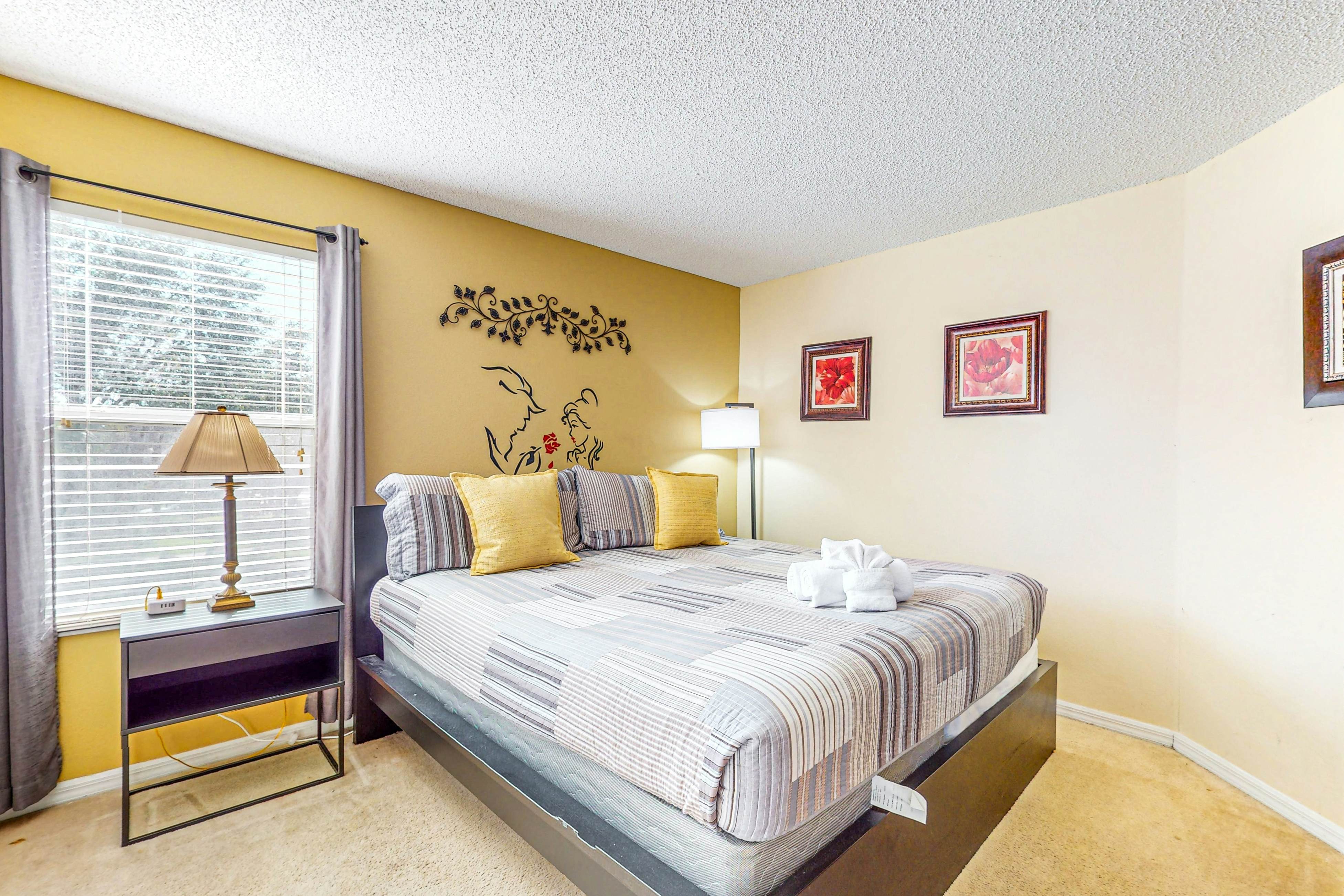 EMI102-2701-7-P-Emerald Island Retreat for remote work in Emeral