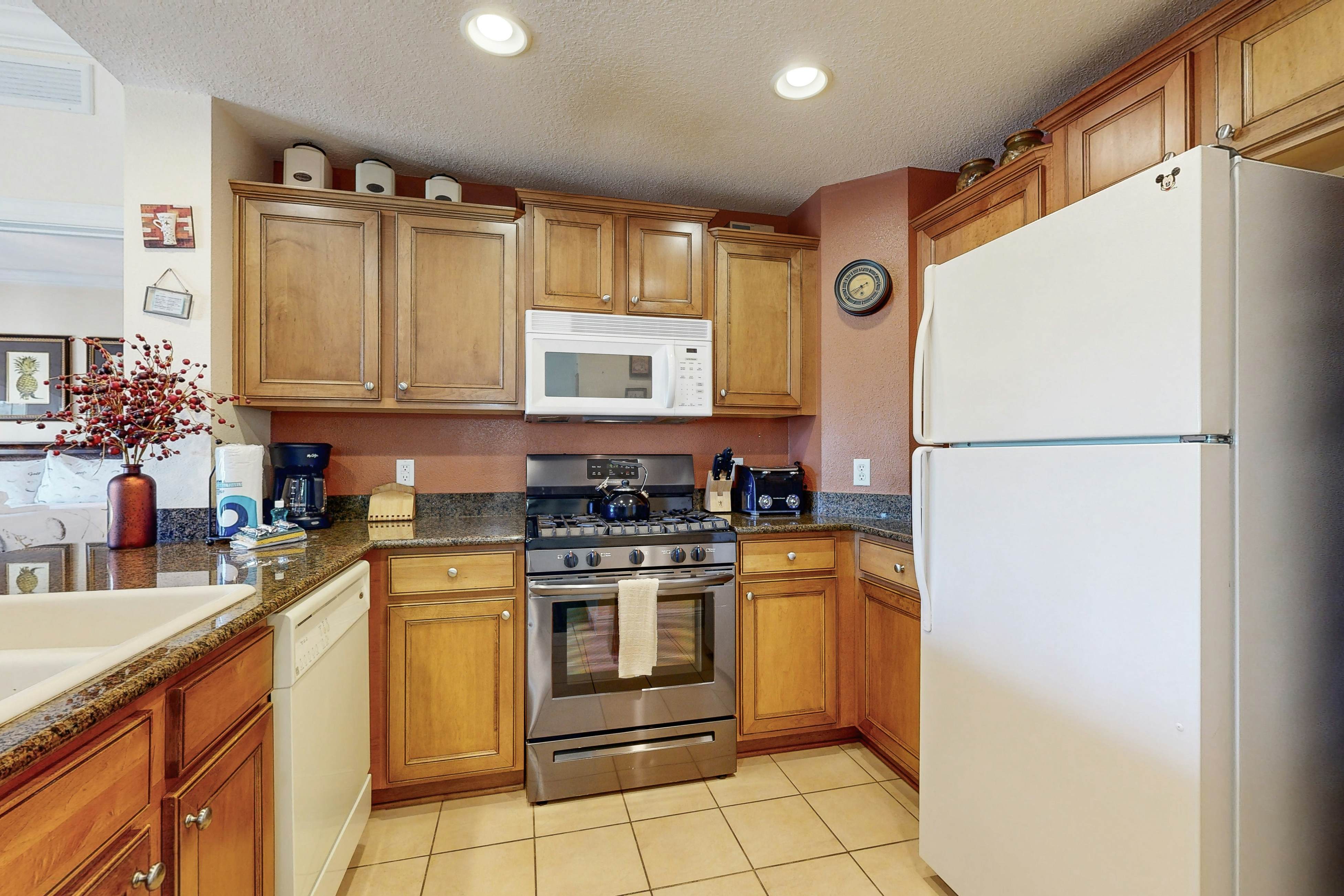 REU105-1591-202-3-Enchanted Oasis Residence #202