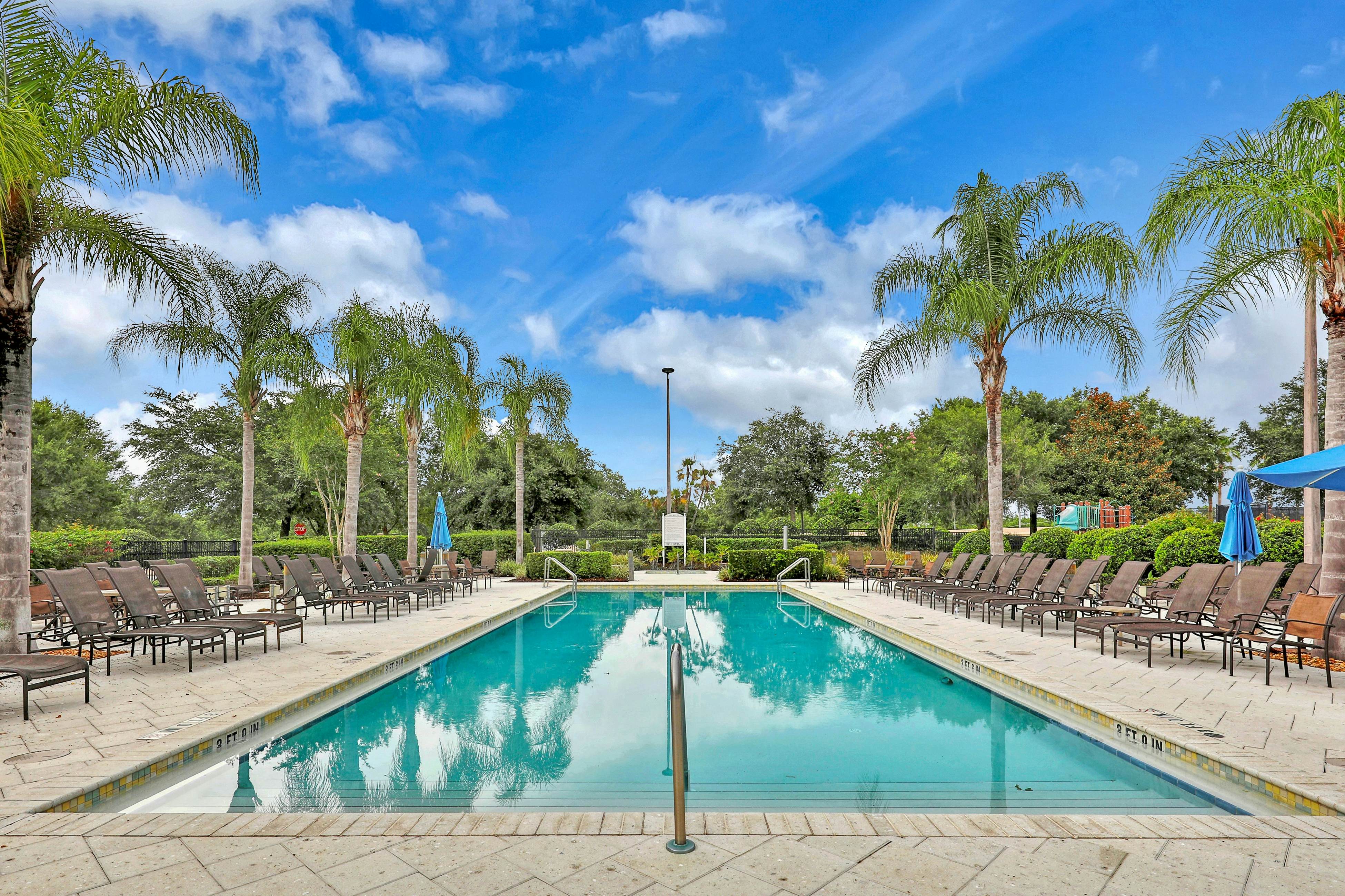 REU105-1591-202-3-Enchanted Oasis Residence #202