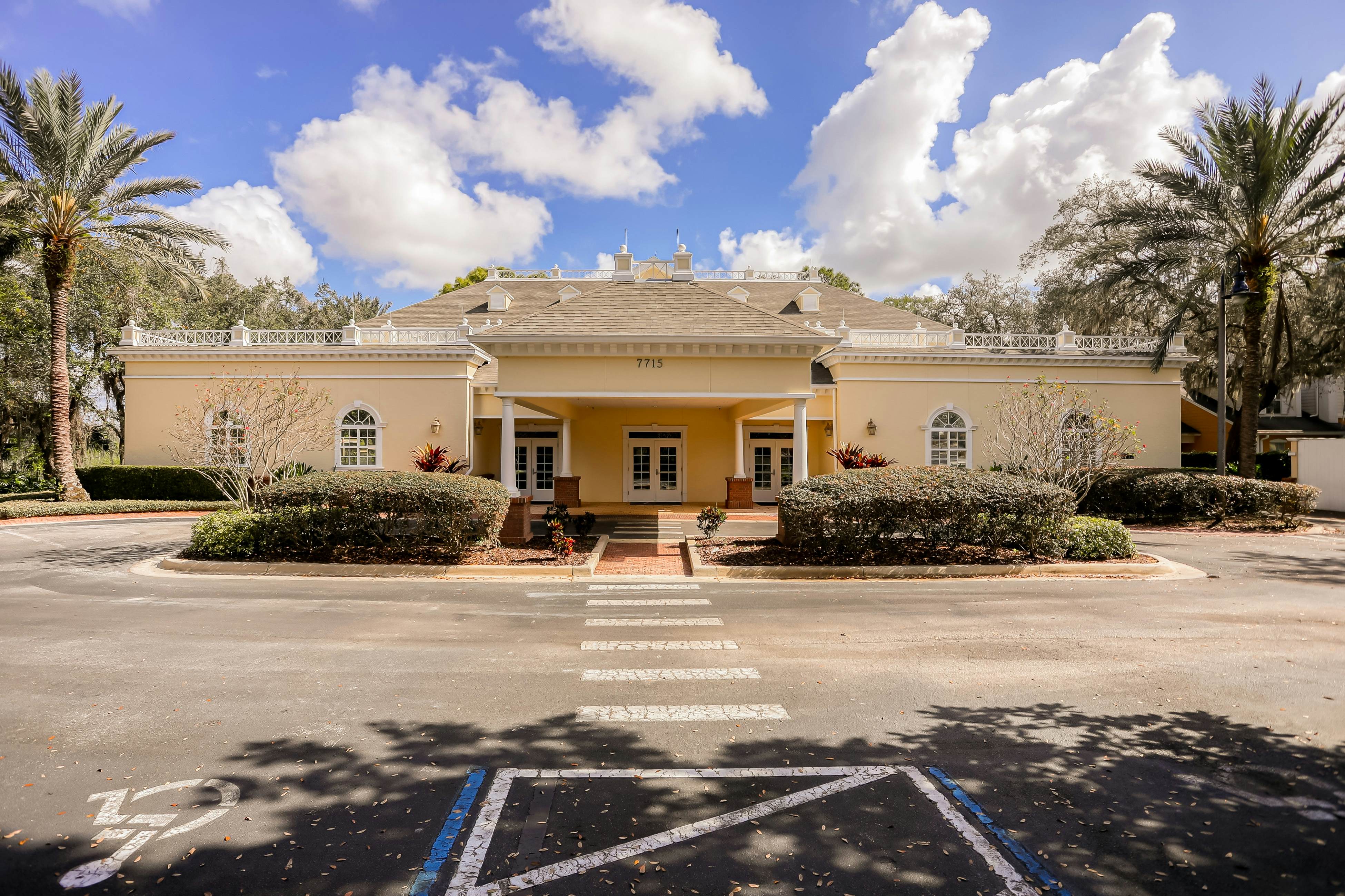 REU105-1591-202-3-Enchanted Oasis Residence #202