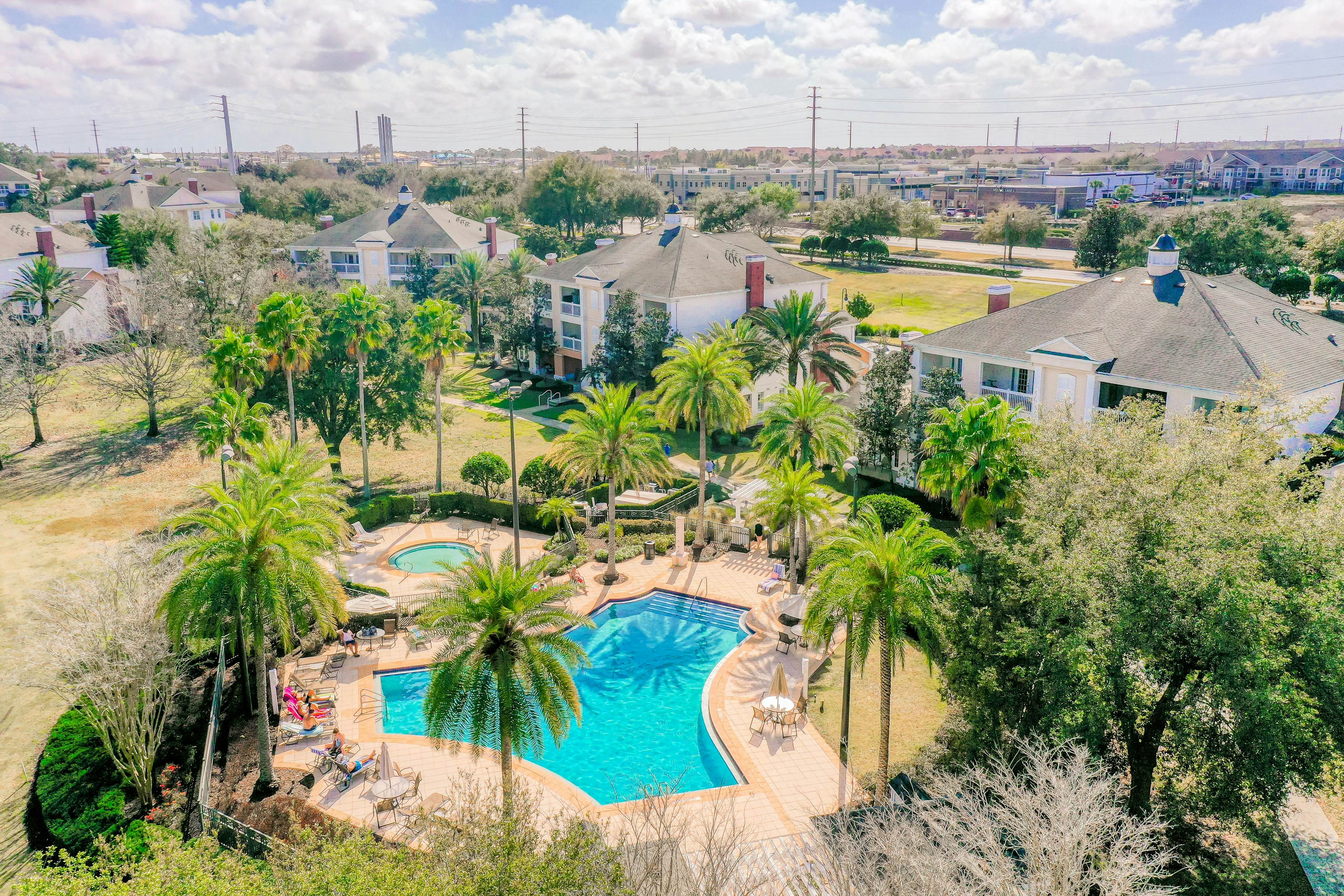 REU105-1591-202-3-Enchanted Oasis Residence #202