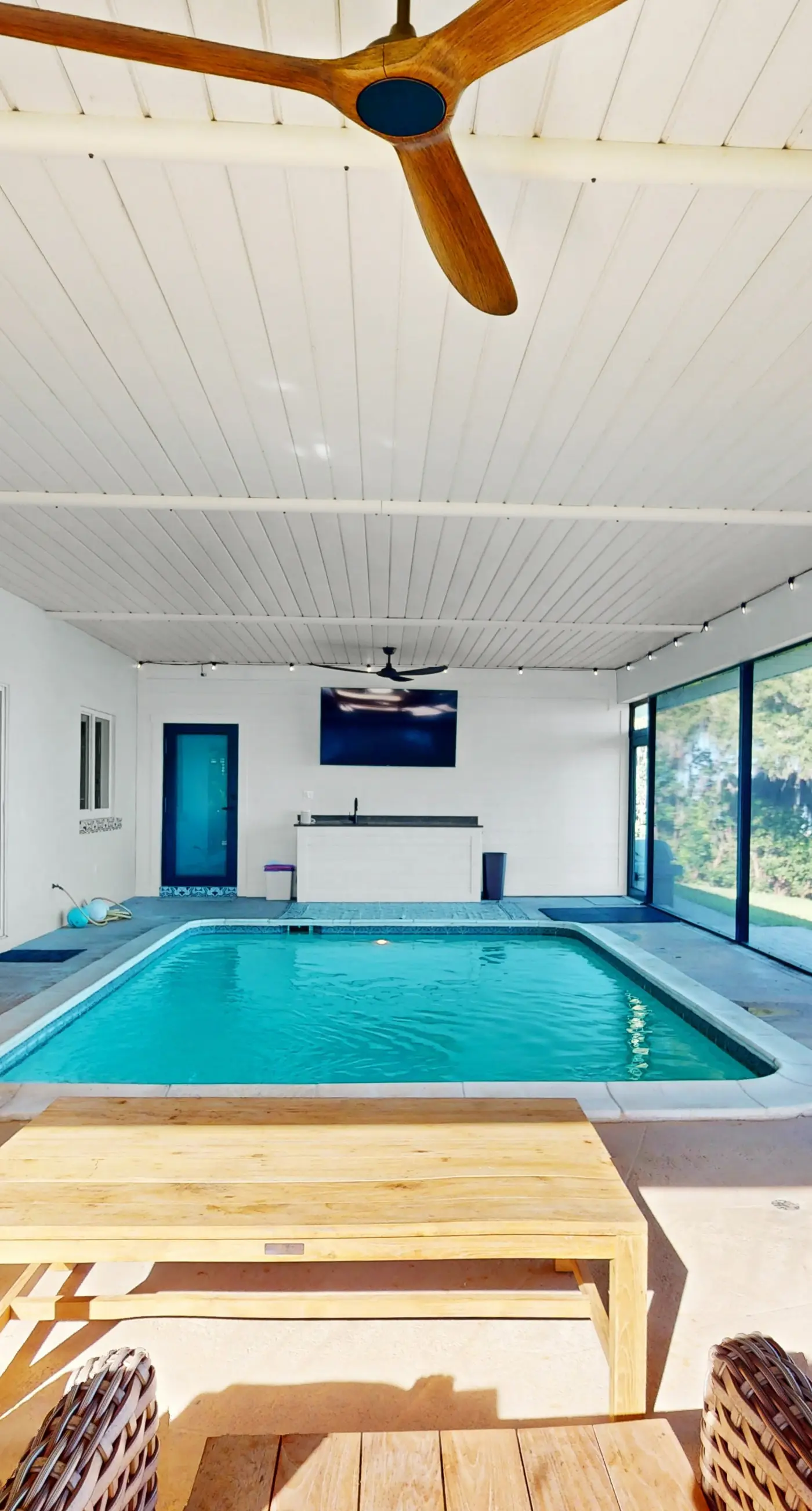 LAK103-267-4-GP - June-in-Winter Jubilee