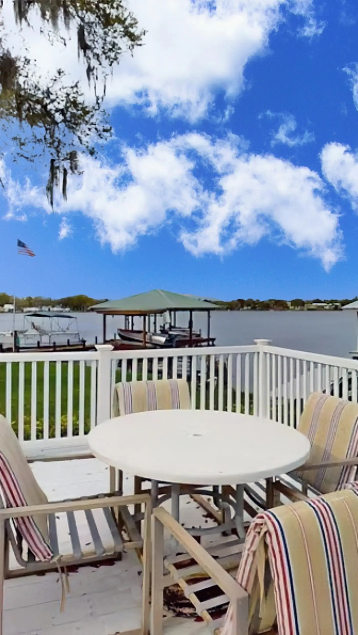 LAK109-453-2-G - Paradise on Lake Henry