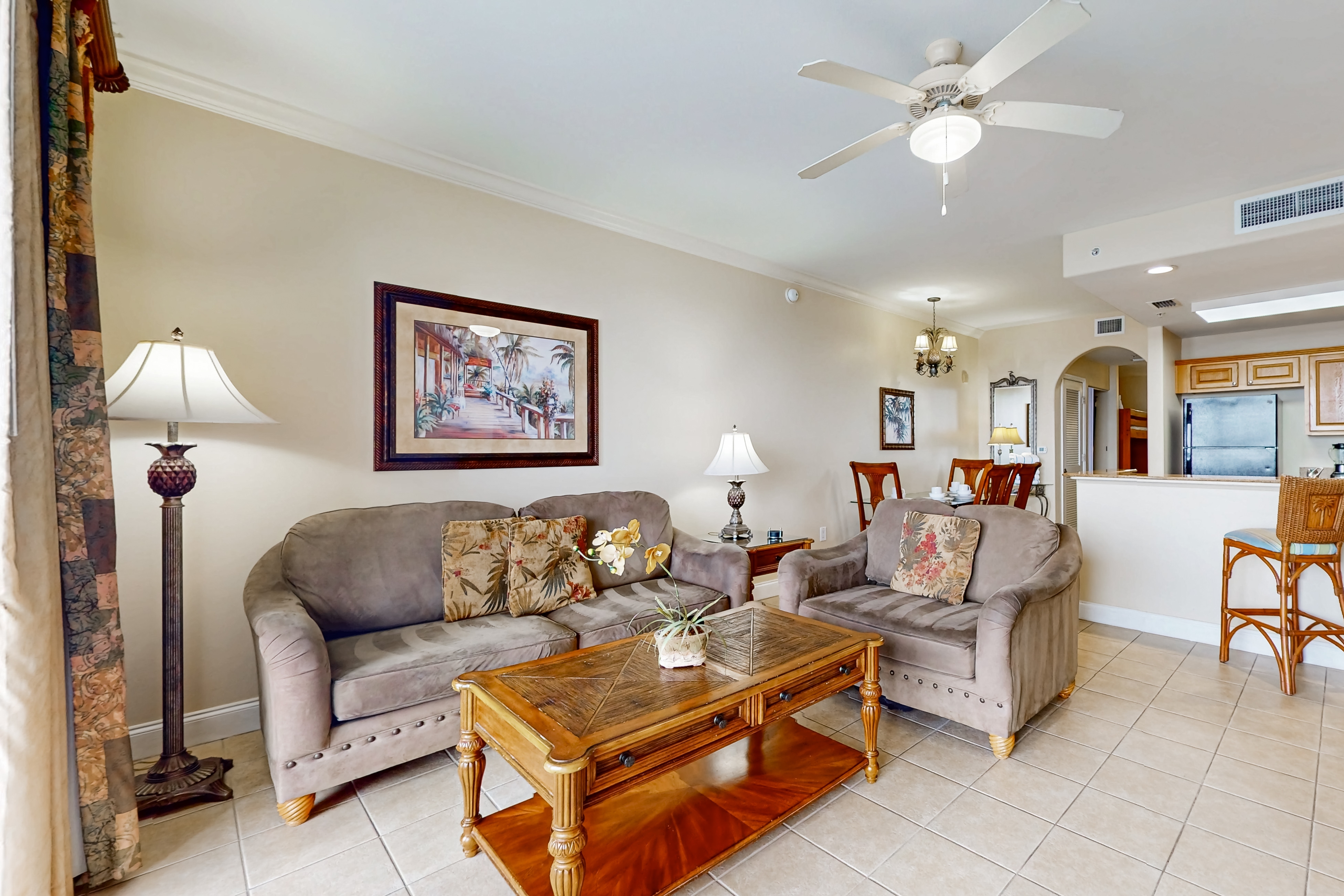 Inviting lakefront condo near attractions with lake view, AC, pool & hot tub