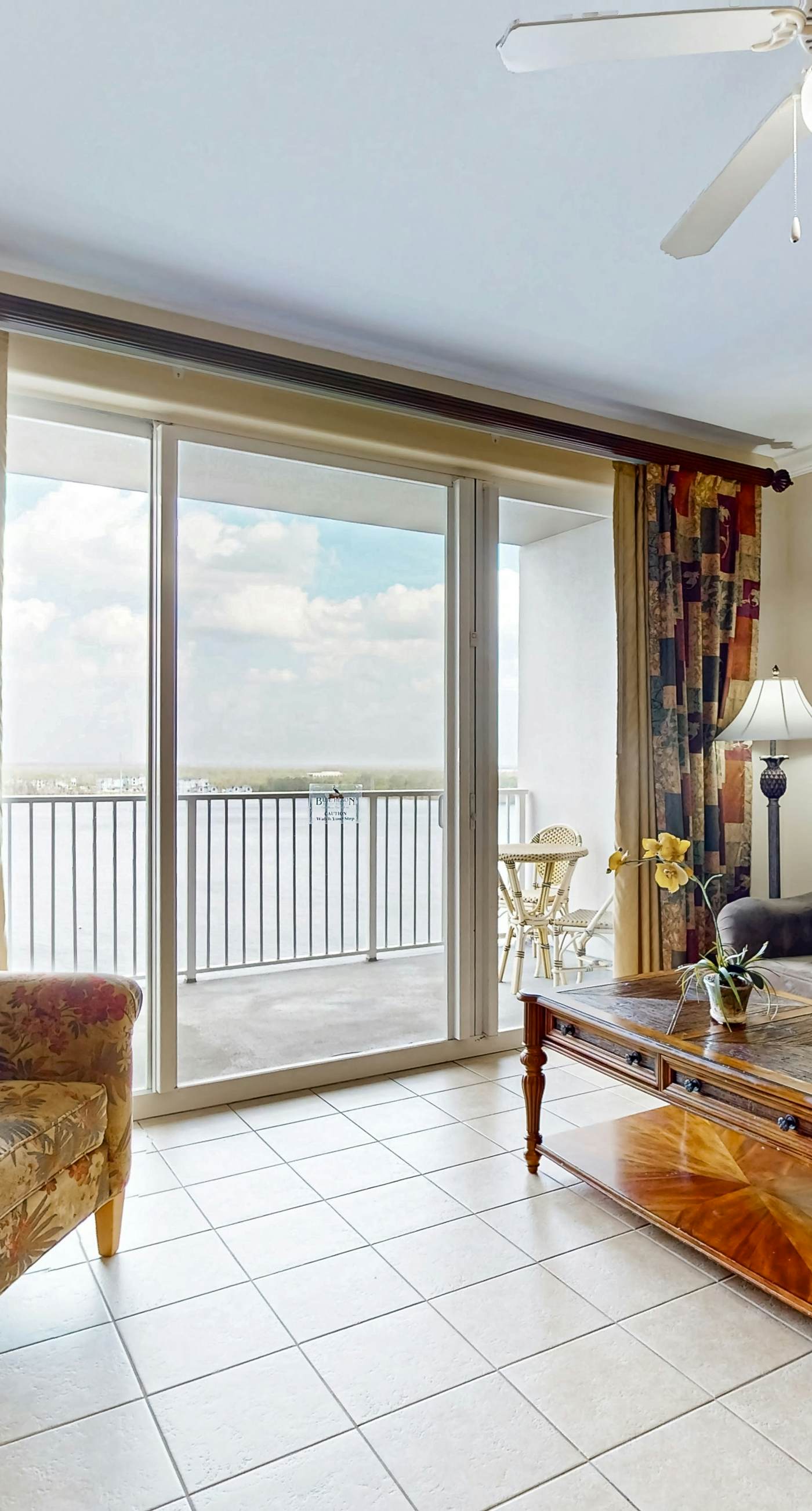 BLU126-13427-2-0902-1 - Blue Heron Beach Resort 2-0902