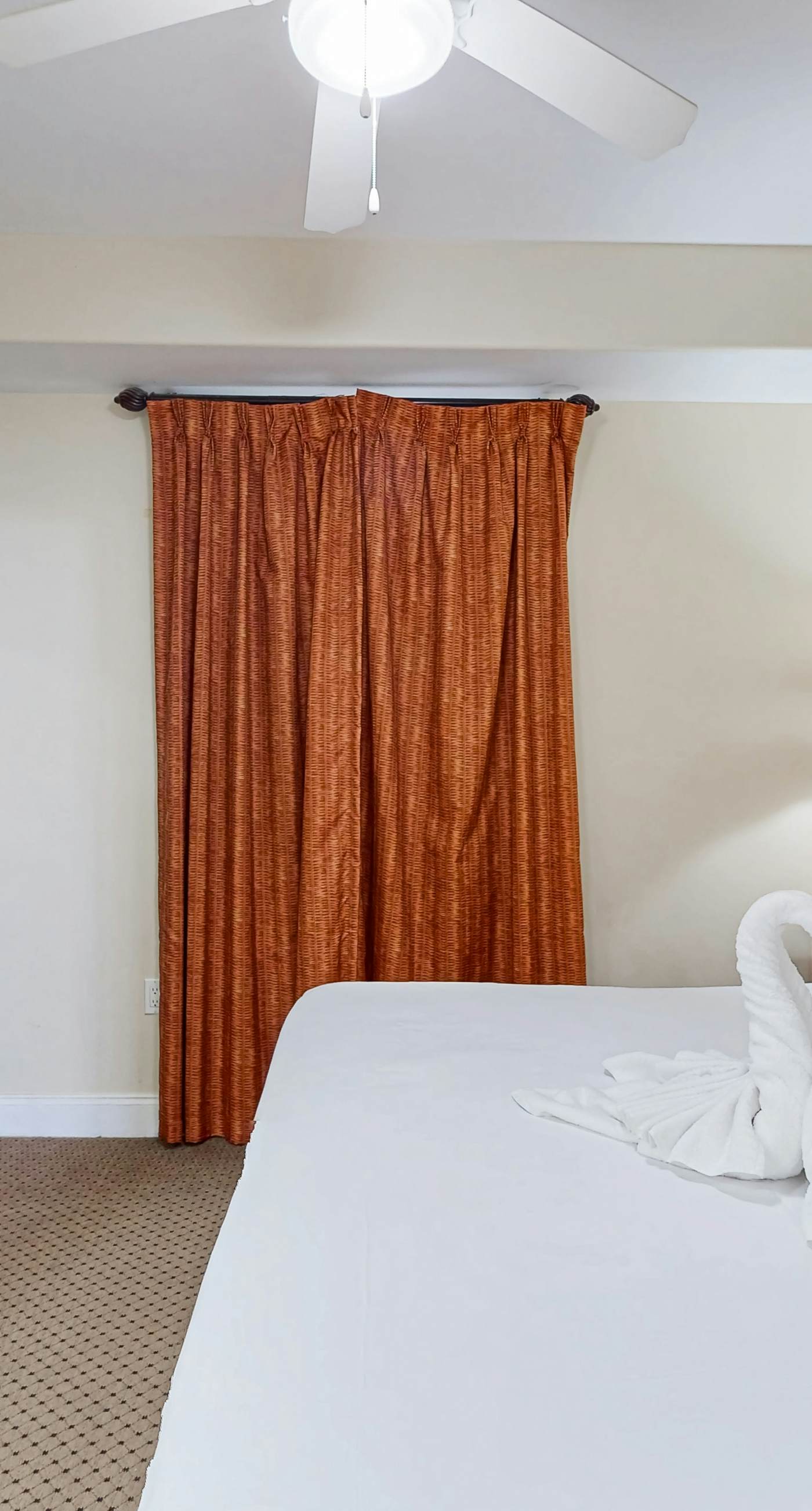 BLU126-13427-2-0902-1 - Blue Heron Beach Resort 2-0902