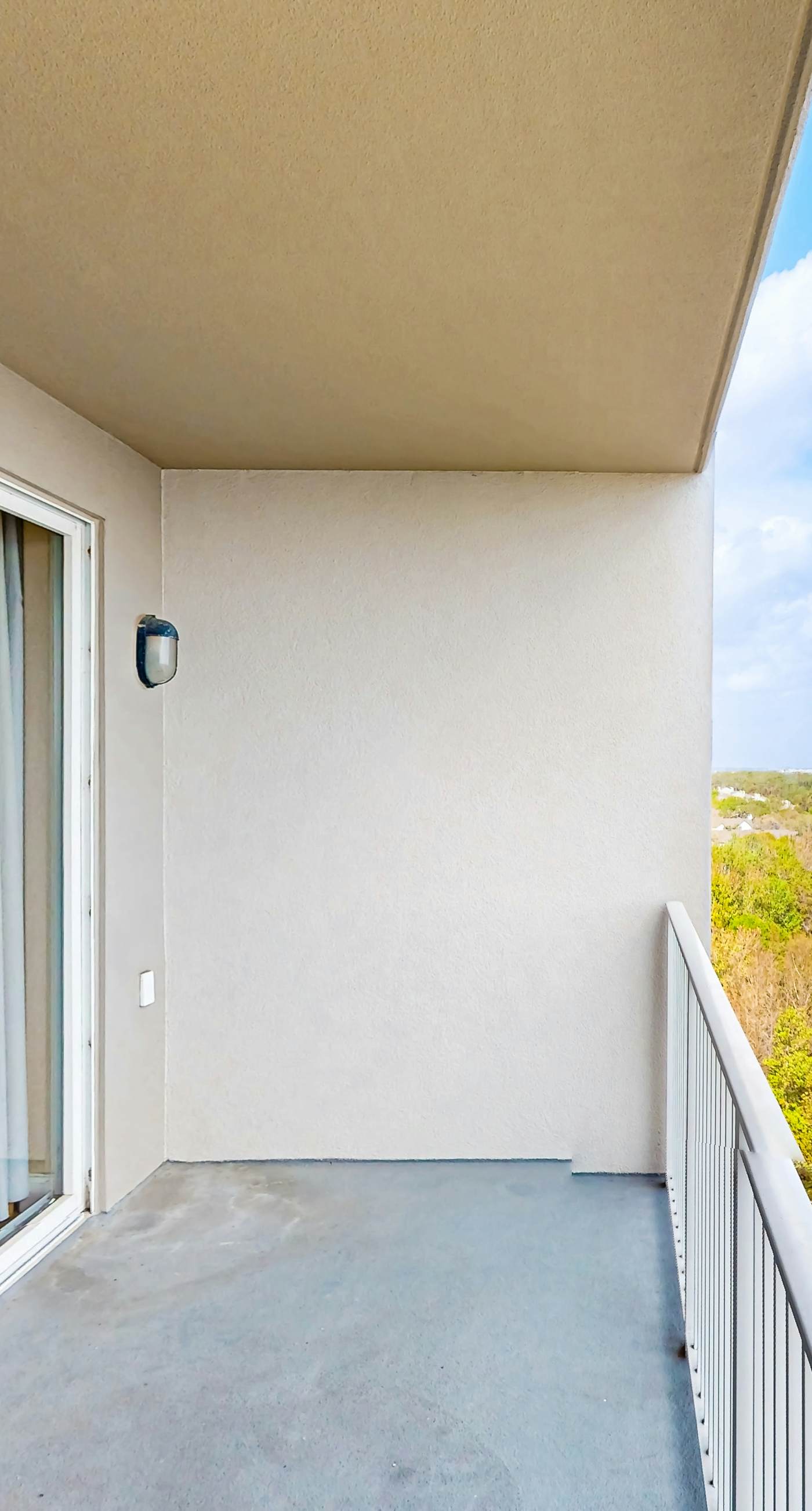 BLU126-13427-2-0902-1 - Blue Heron Beach Resort 2-0902