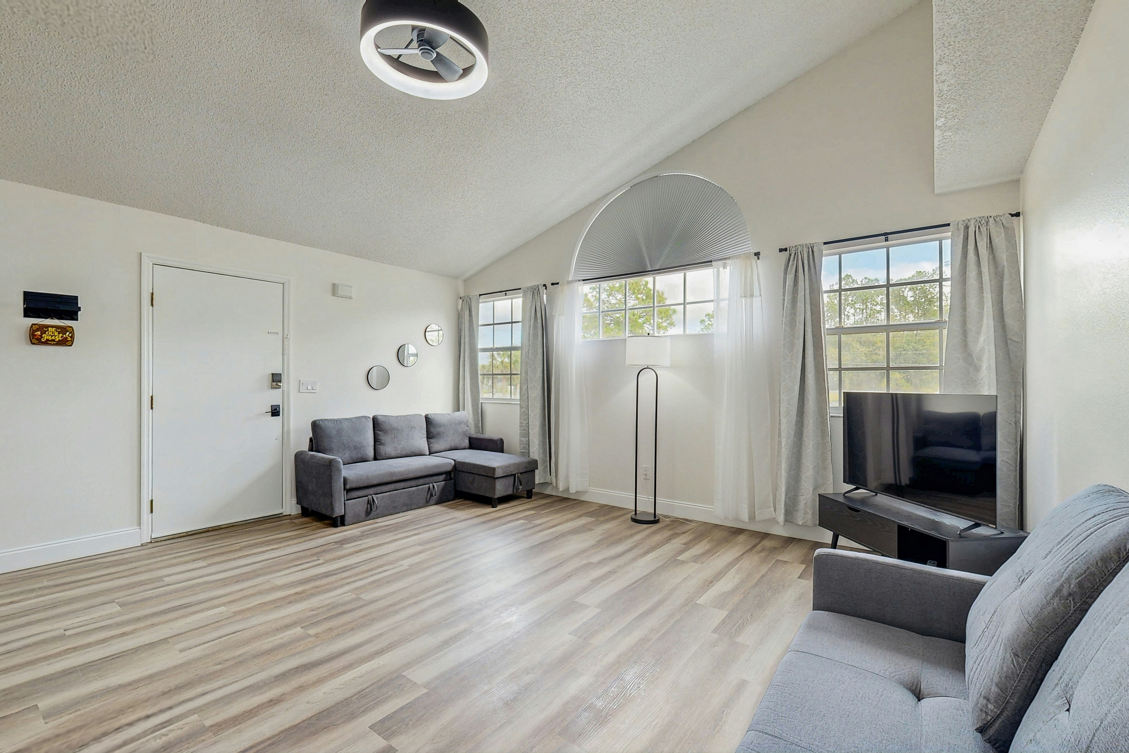 LGB103-5014-108-2 - Laguna Life Vacations