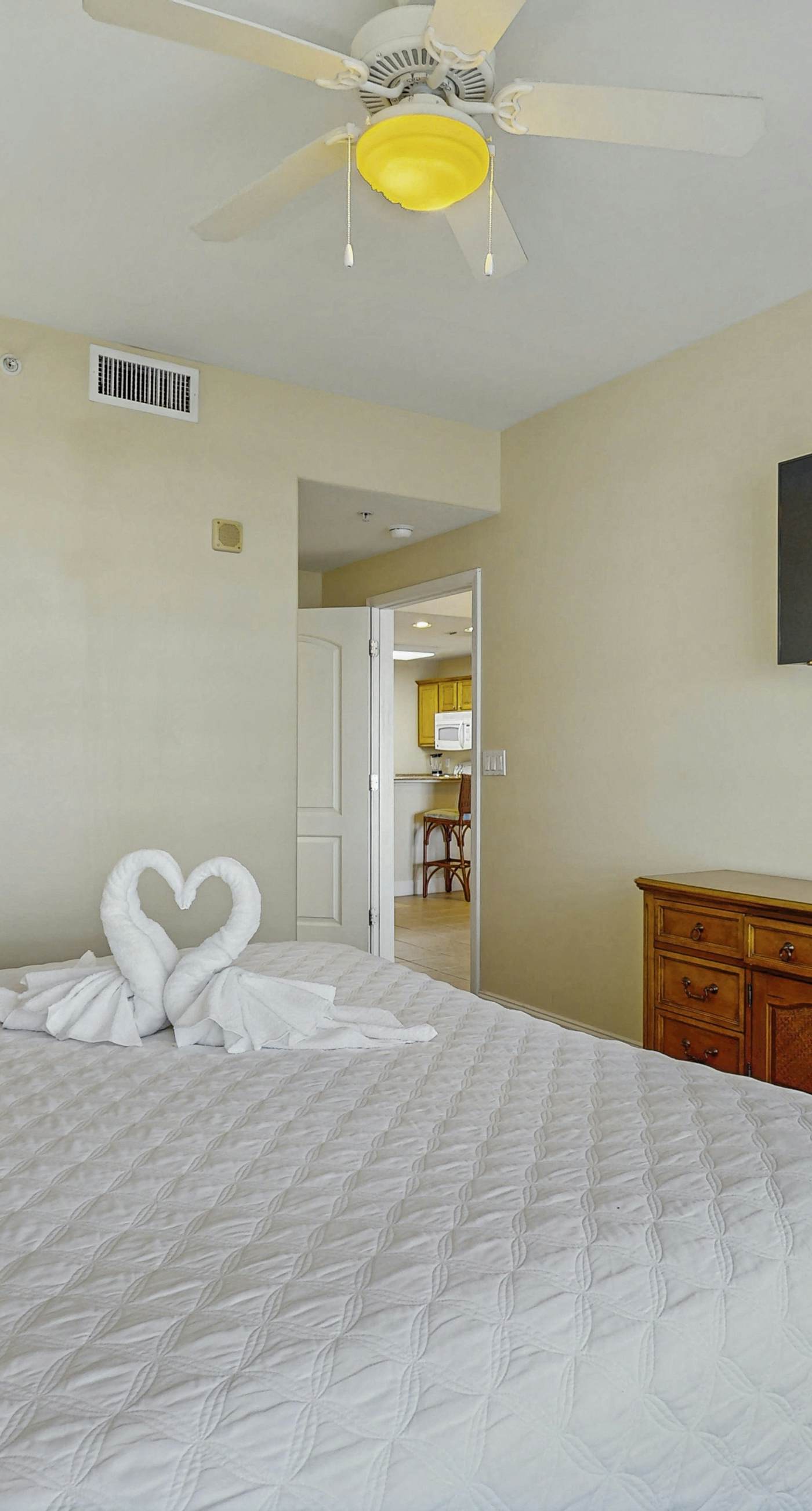 BLU128-13427-2-1003-2 - Blue Heron Beach Resort-2-1003