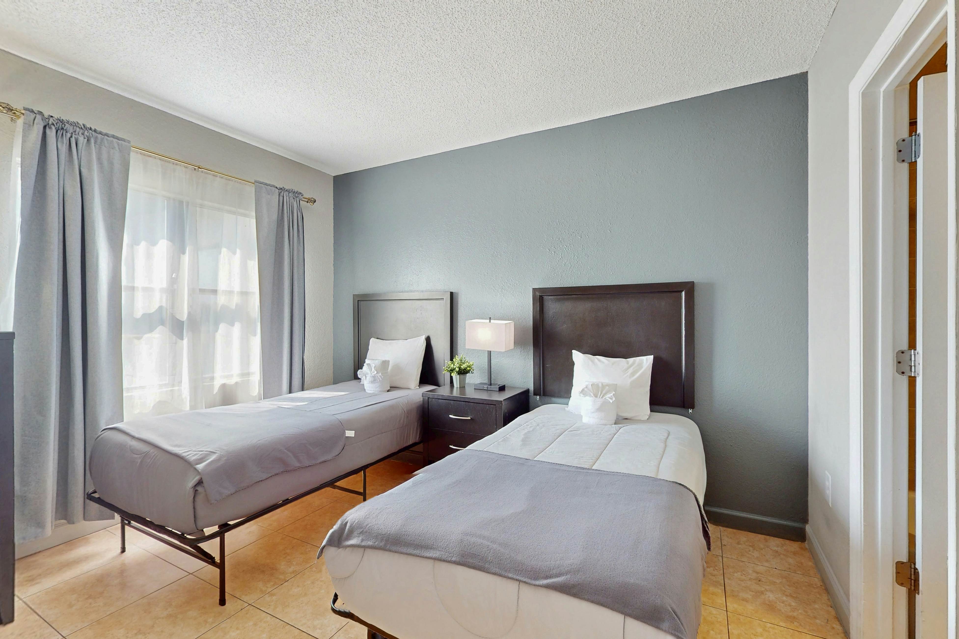 ENO105-6165-2904-2 - The Enclave # 2904