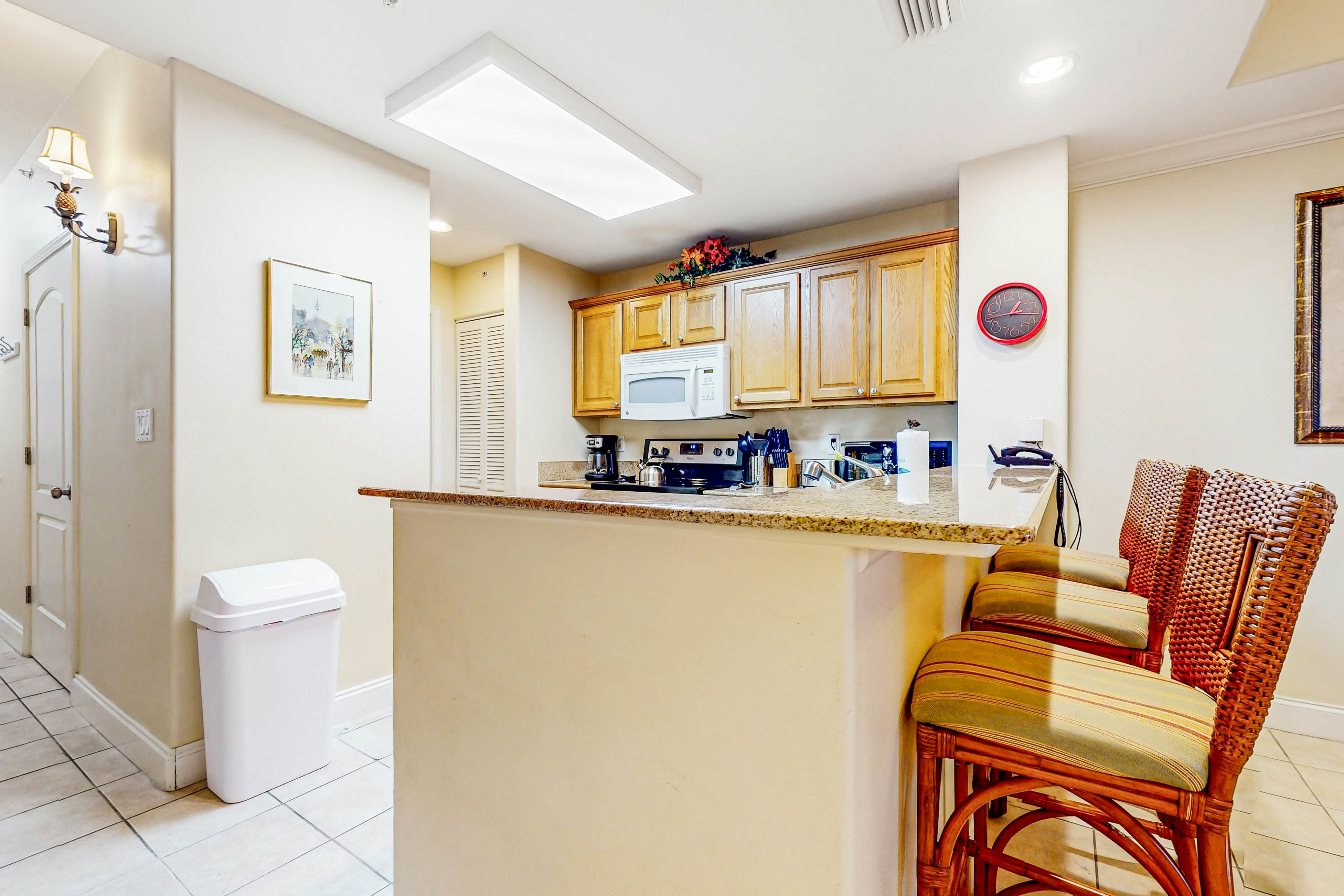 BLU119-13427-2-0303-2 - Lake Bryan Sunrise