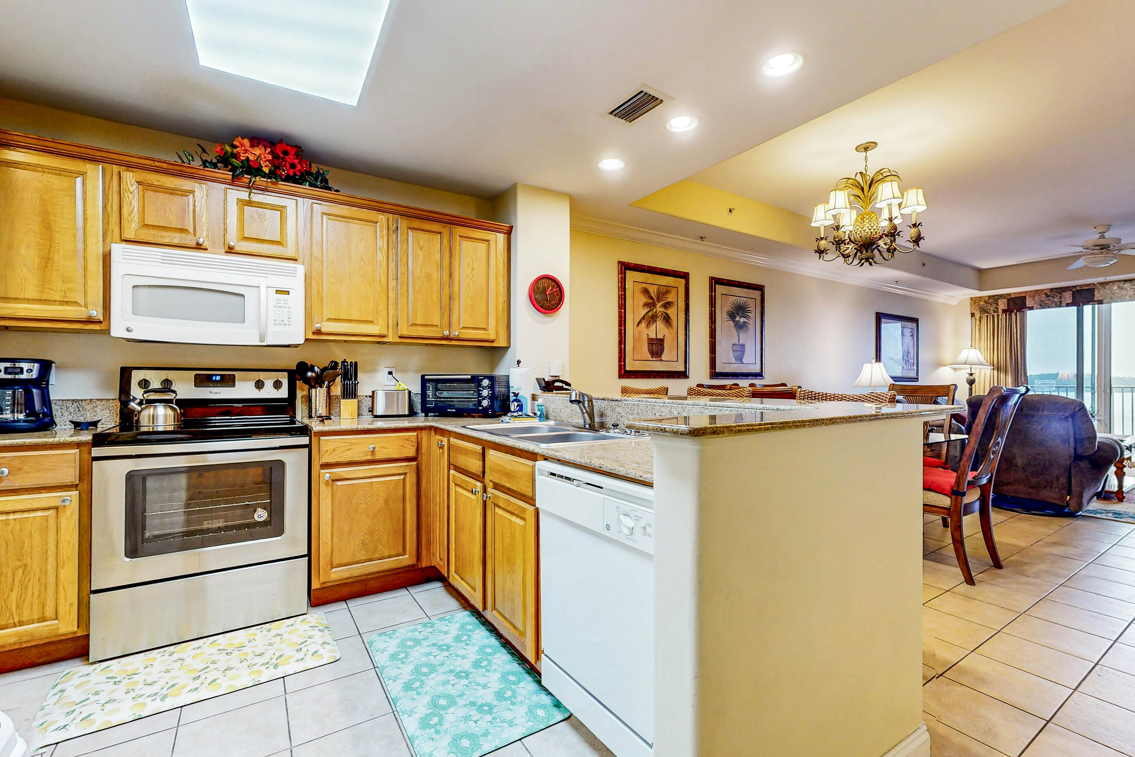 BLU119-13427-2-0303-2 - Lake Bryan Sunrise